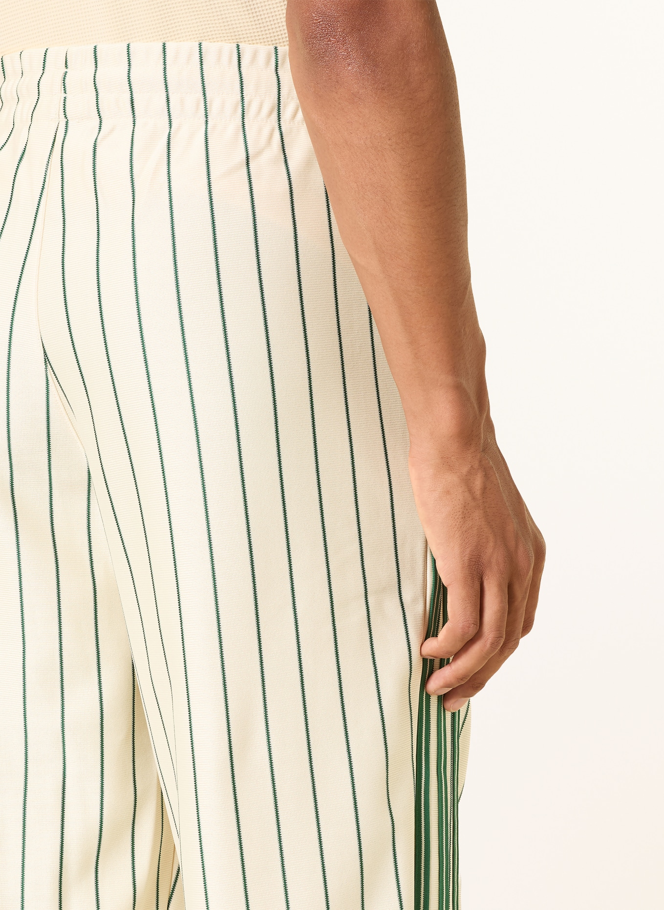 adidas Originals Pantalon en molleton FIREBIRD avec bandes décoratives: BEIGE / VERT