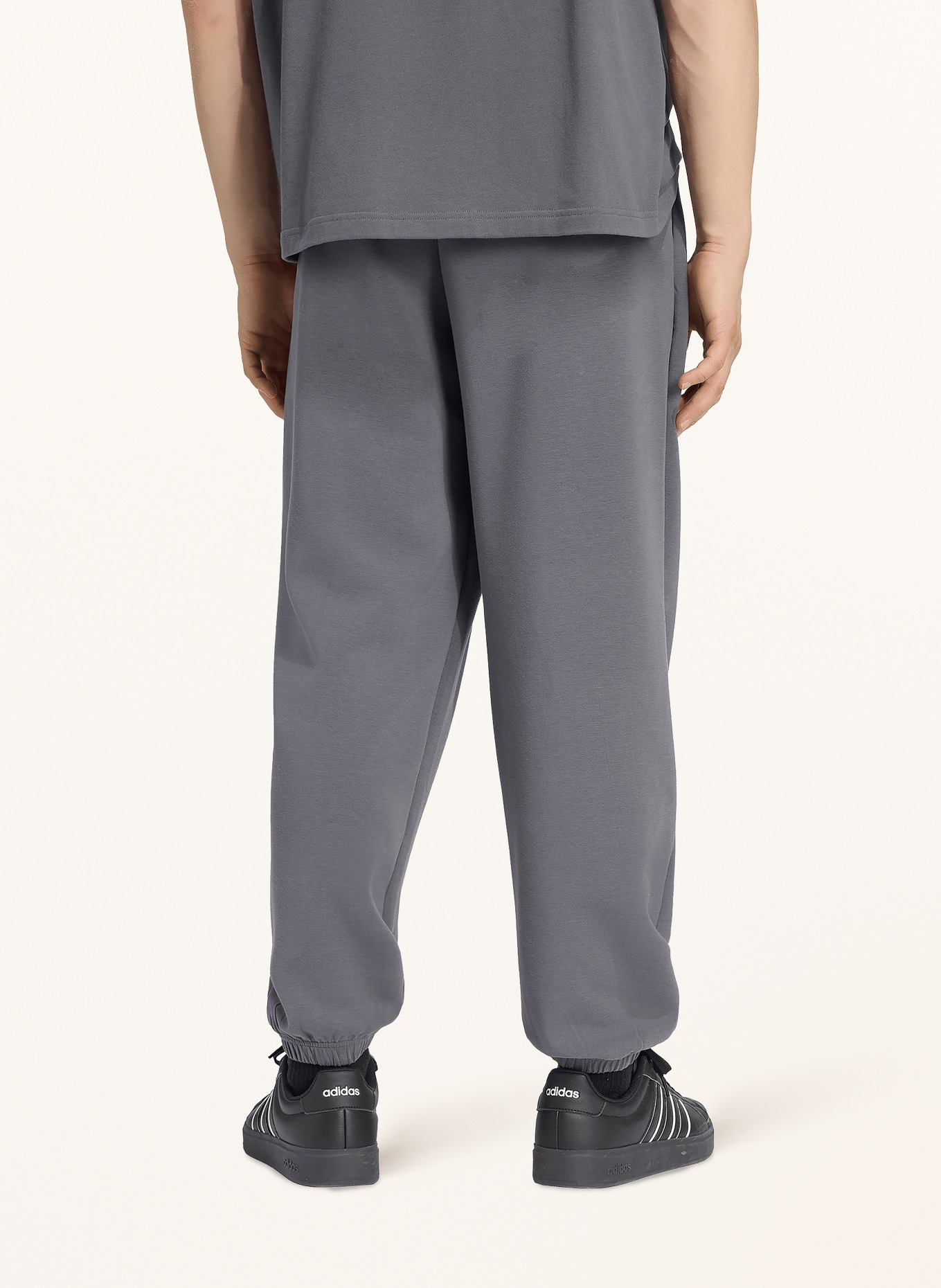 adidas Sweatpants SOFT LUX: DUNKELGRAU