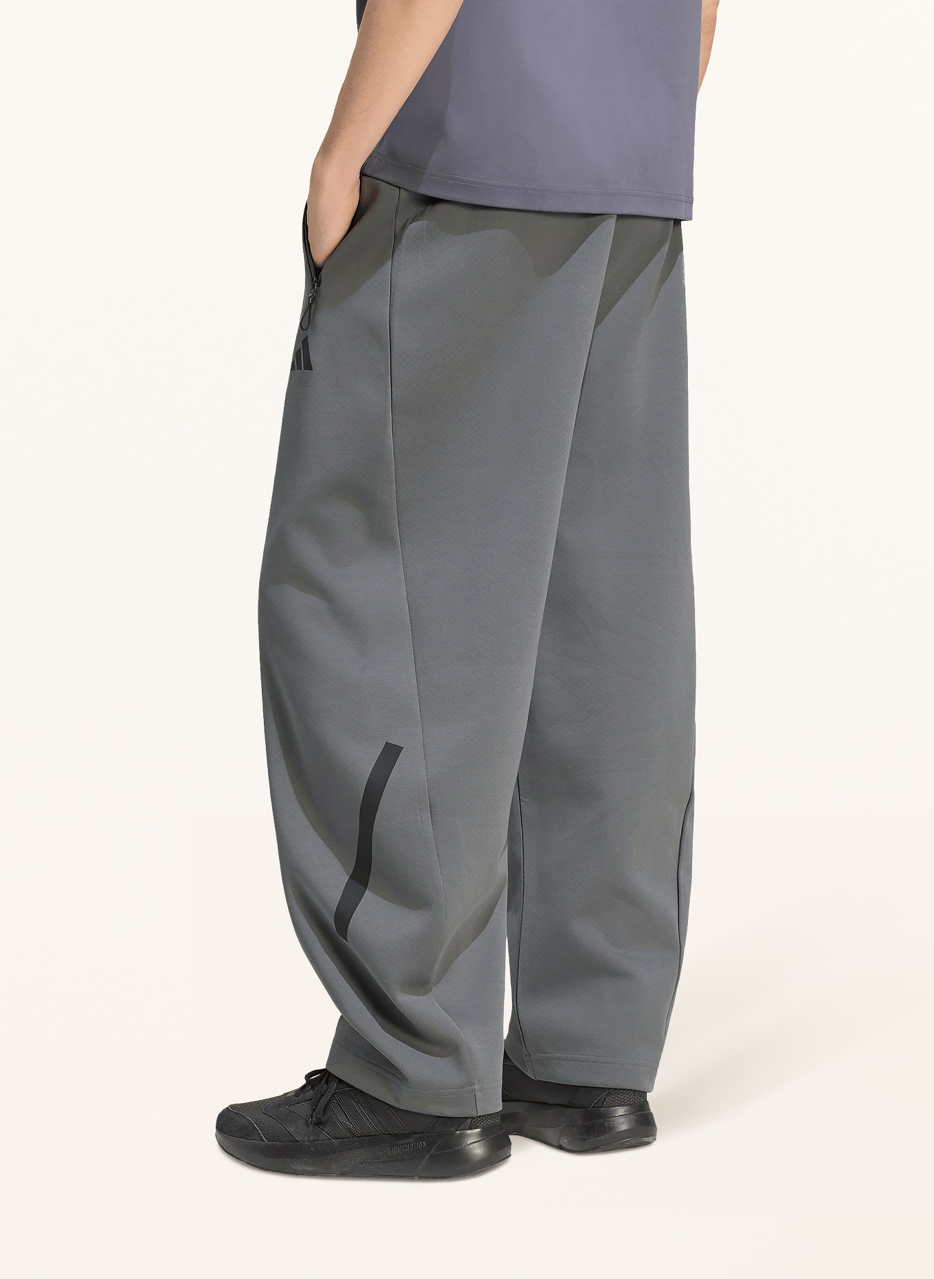 adidas Sweatpants Z.N.E.: DUNKELGRAU