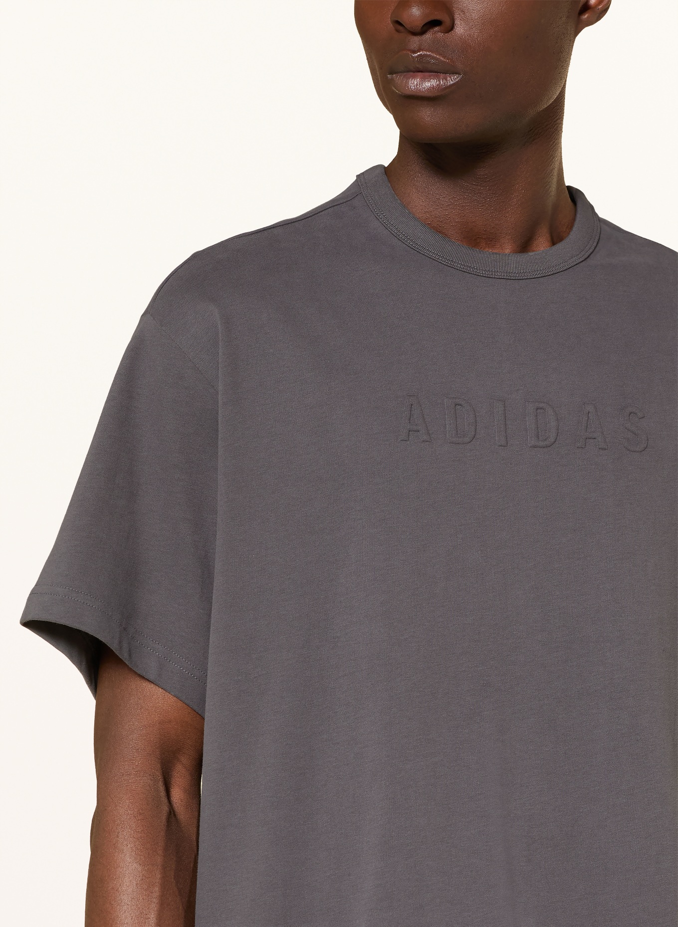 adidas Tričko: ŠEDÁ