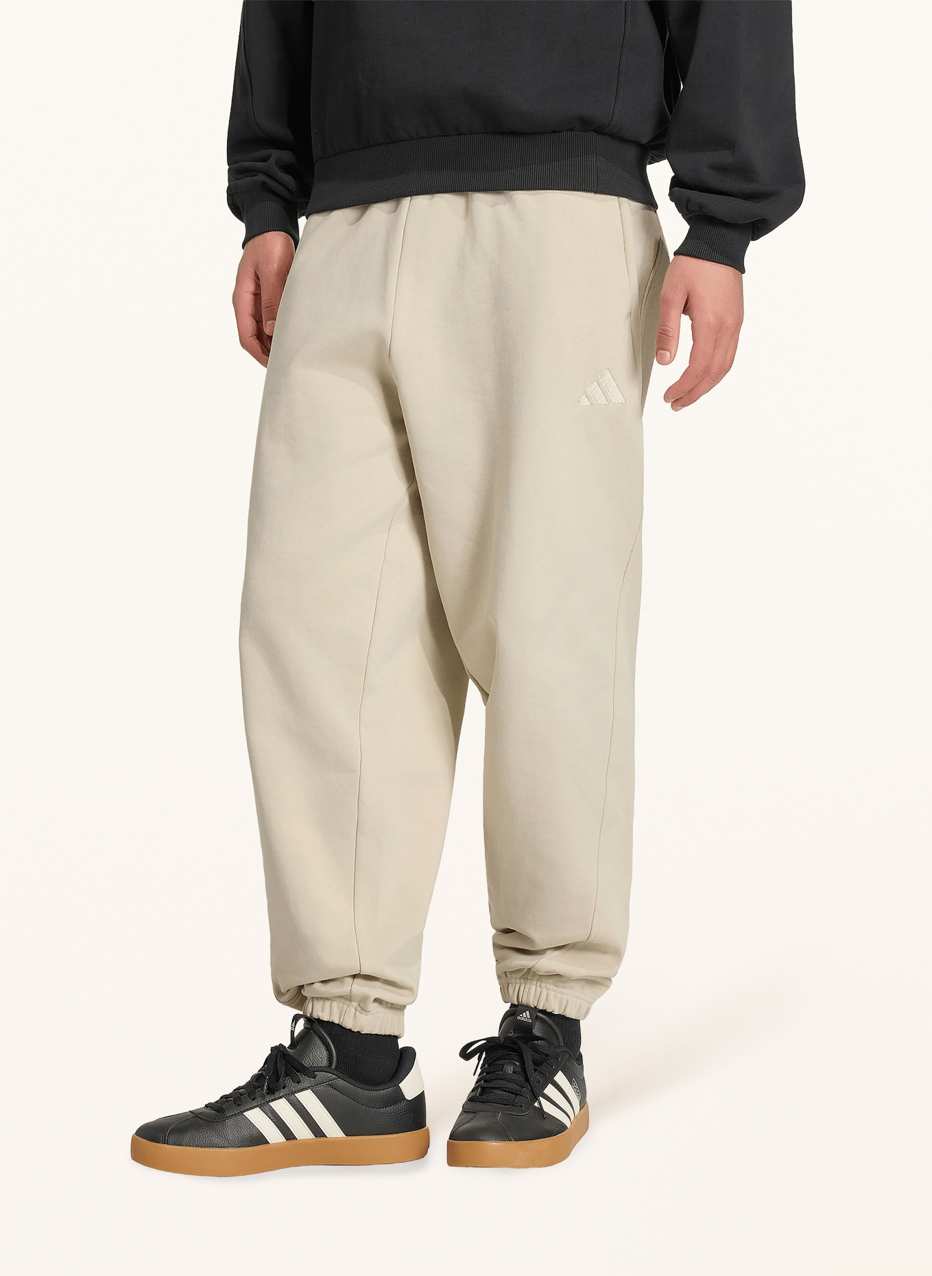 adidas Sweatpants ADIDAS KIT: ECRU