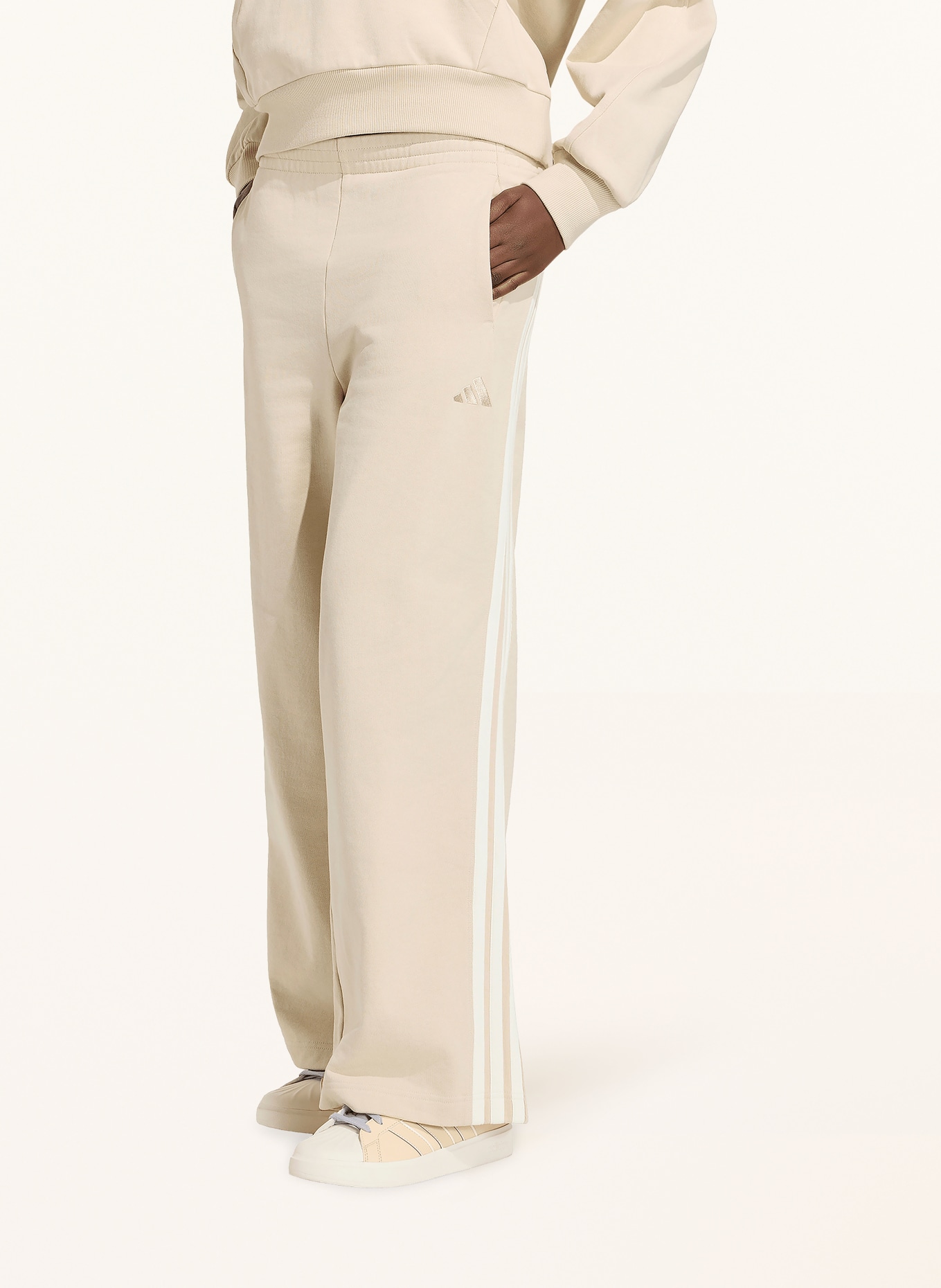 adidas Sweatpants ADIDAS KIT 3-STREIFEN: BEIGE / WEISS
