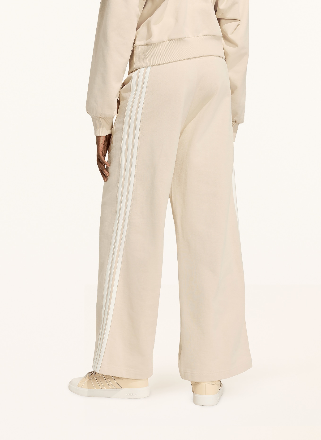 adidas Sweatpants ADIDAS KIT 3-STREIFEN: BEIGE / WEISS