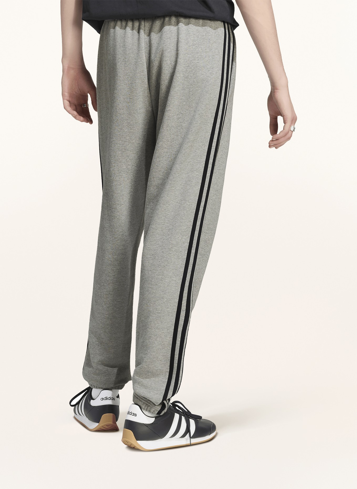 adidas Sweatpants ESSENTIALS 3-STRIPES: HELLGRAU / WEISS