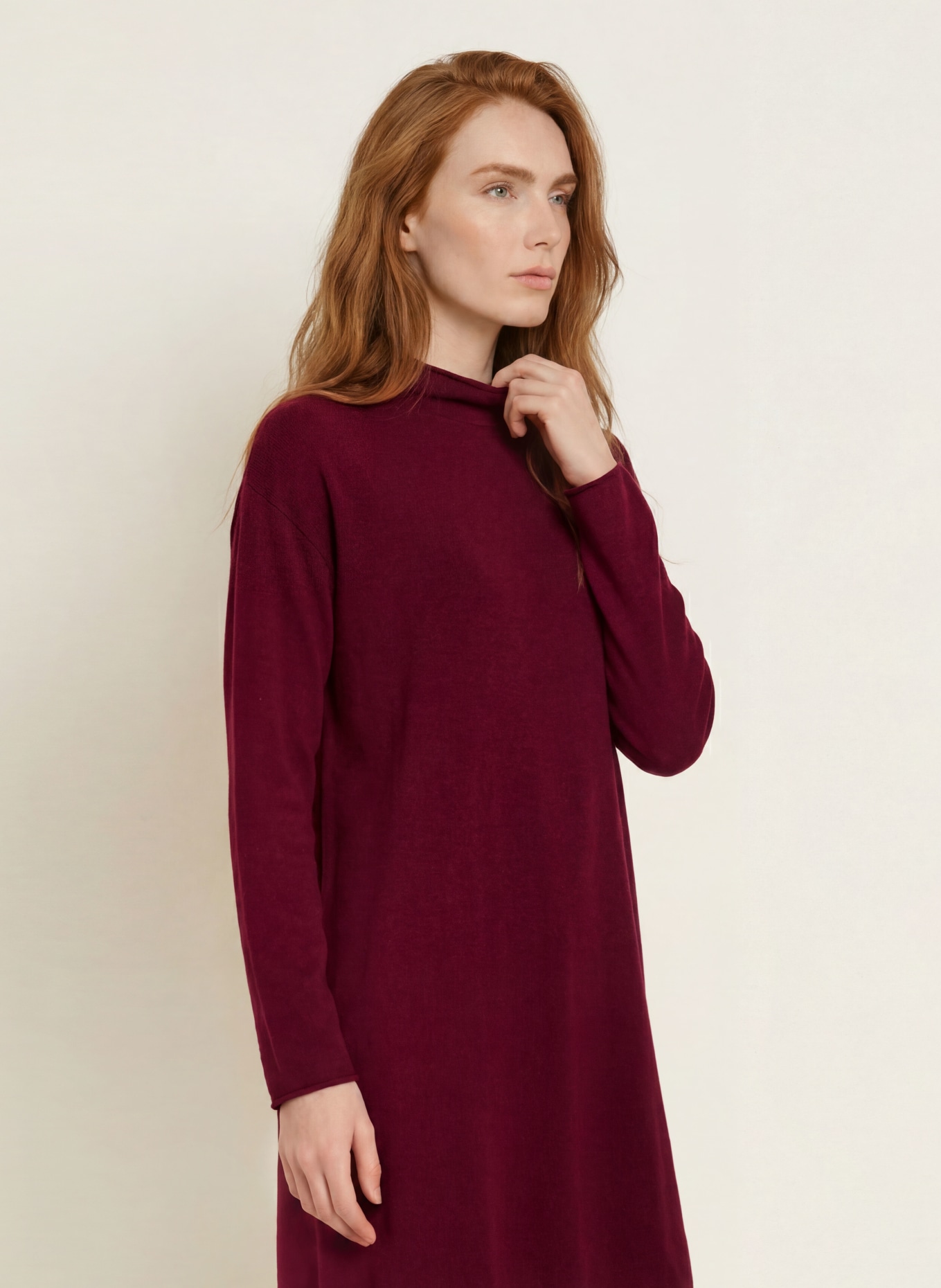 darling harbour Knit dress: BURGUNDY