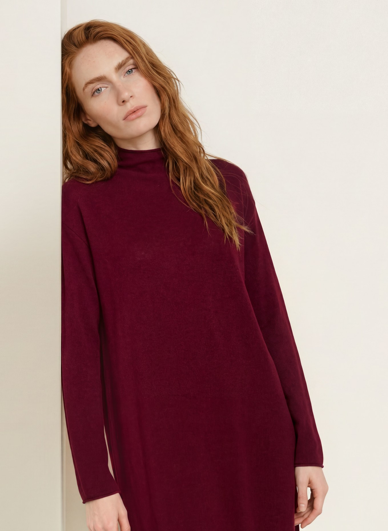 darling harbour Knit dress: BURGUNDY