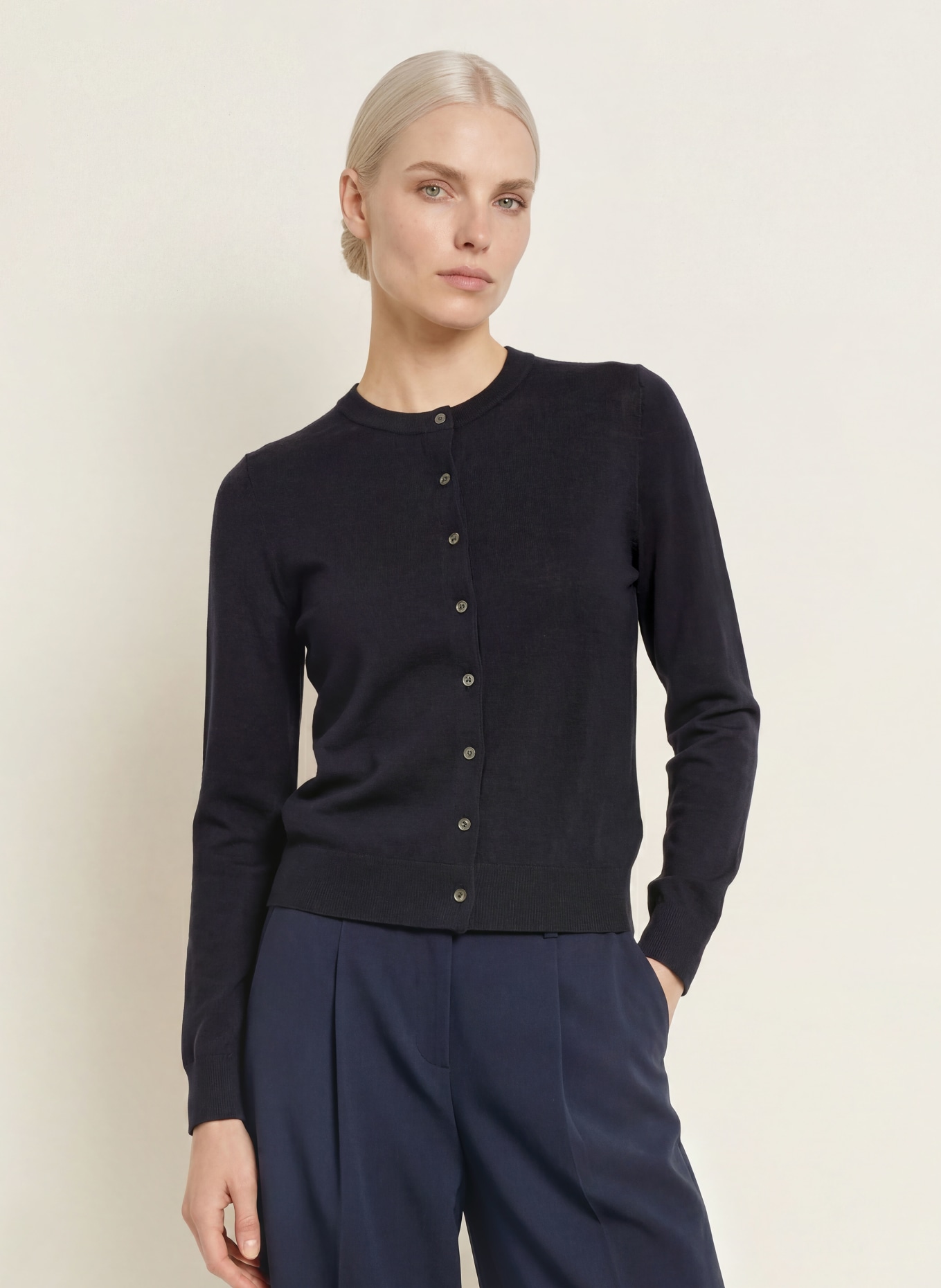 darling harbour Strickjacke aus Merinowolle: NAVY