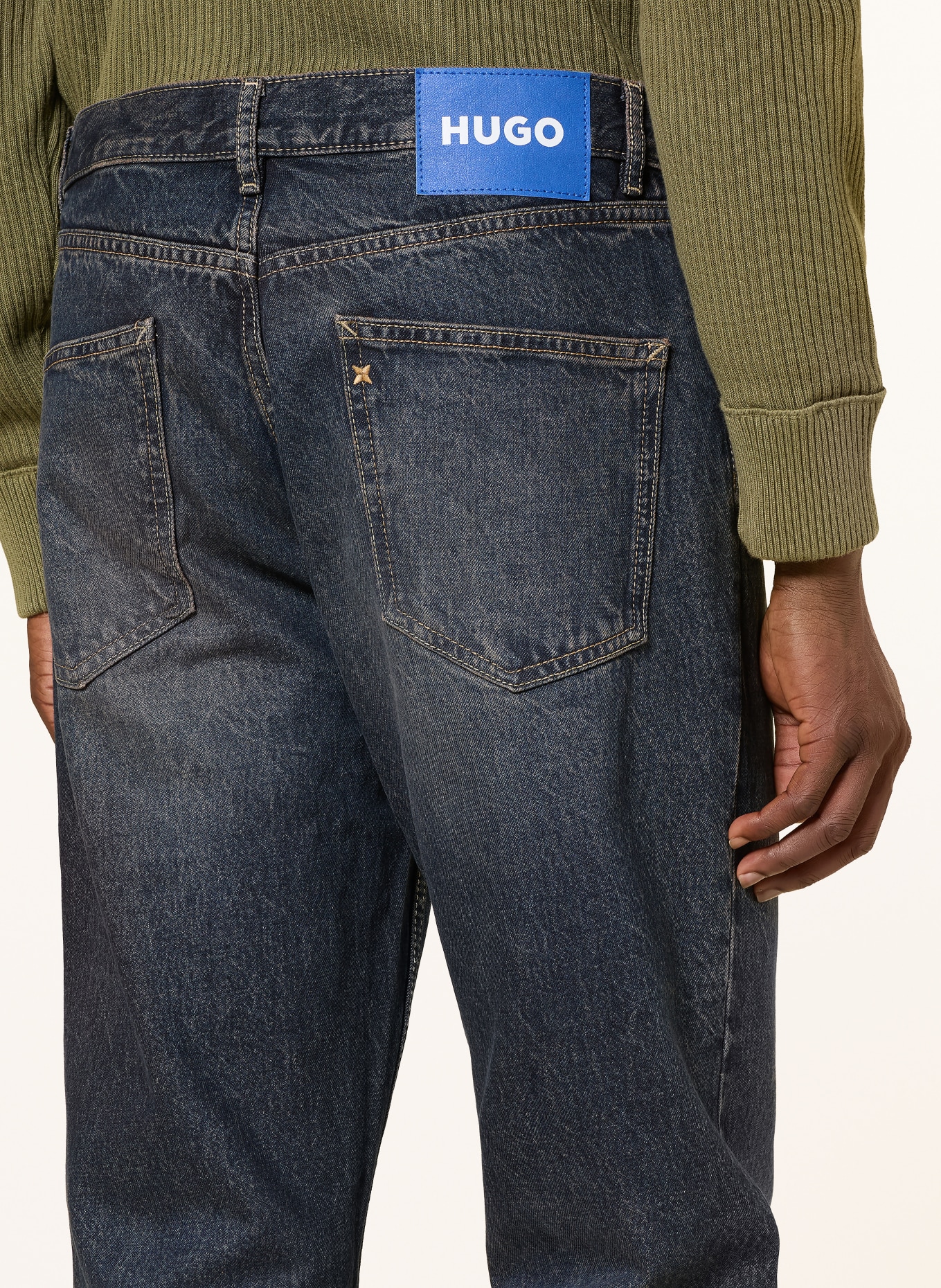 HUGO Jeansy JONAH o prostym kroju: 411 NAVY
