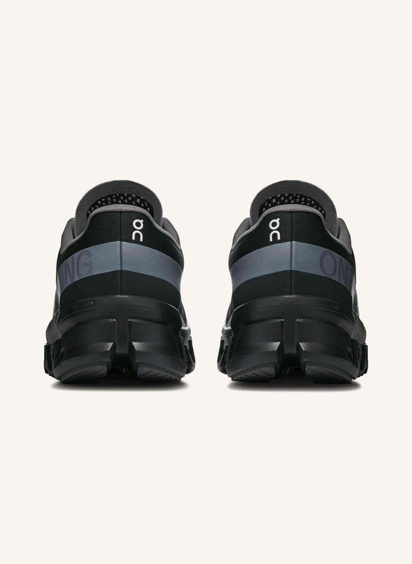 On CLOUDMONSTER 1 Sneakers: BLACK / LIGHT GRAY / DARK GRAY