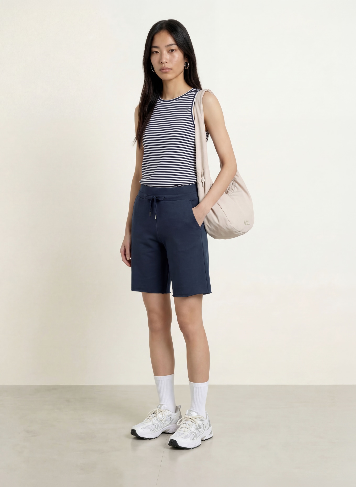ELBSAND Sweatshorts MIJAR: DUNKELBLAU
