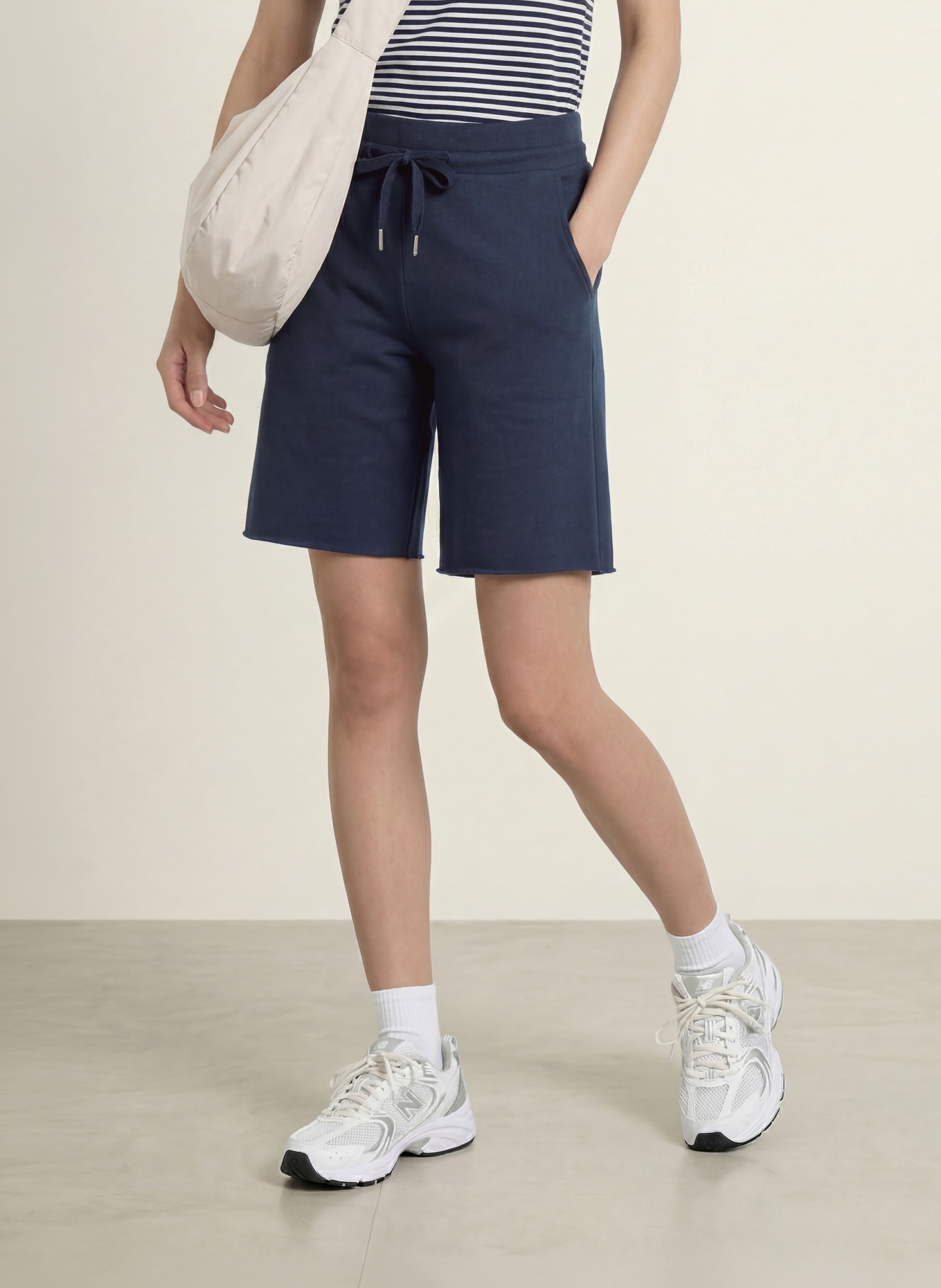 ELBSAND Sweatshorts MIJAR: DUNKELBLAU