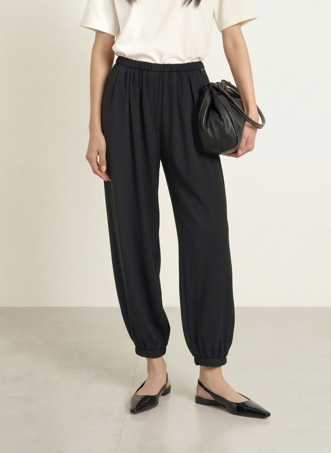 BRAX MABEL S Trousers: BLACK