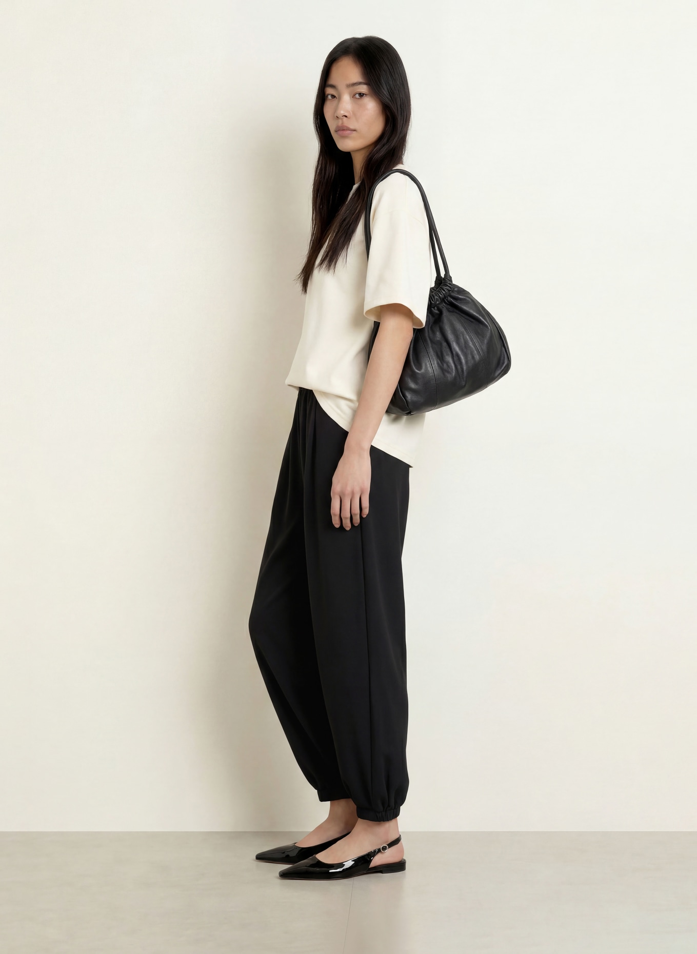 BRAX MABEL S Trousers: BLACK