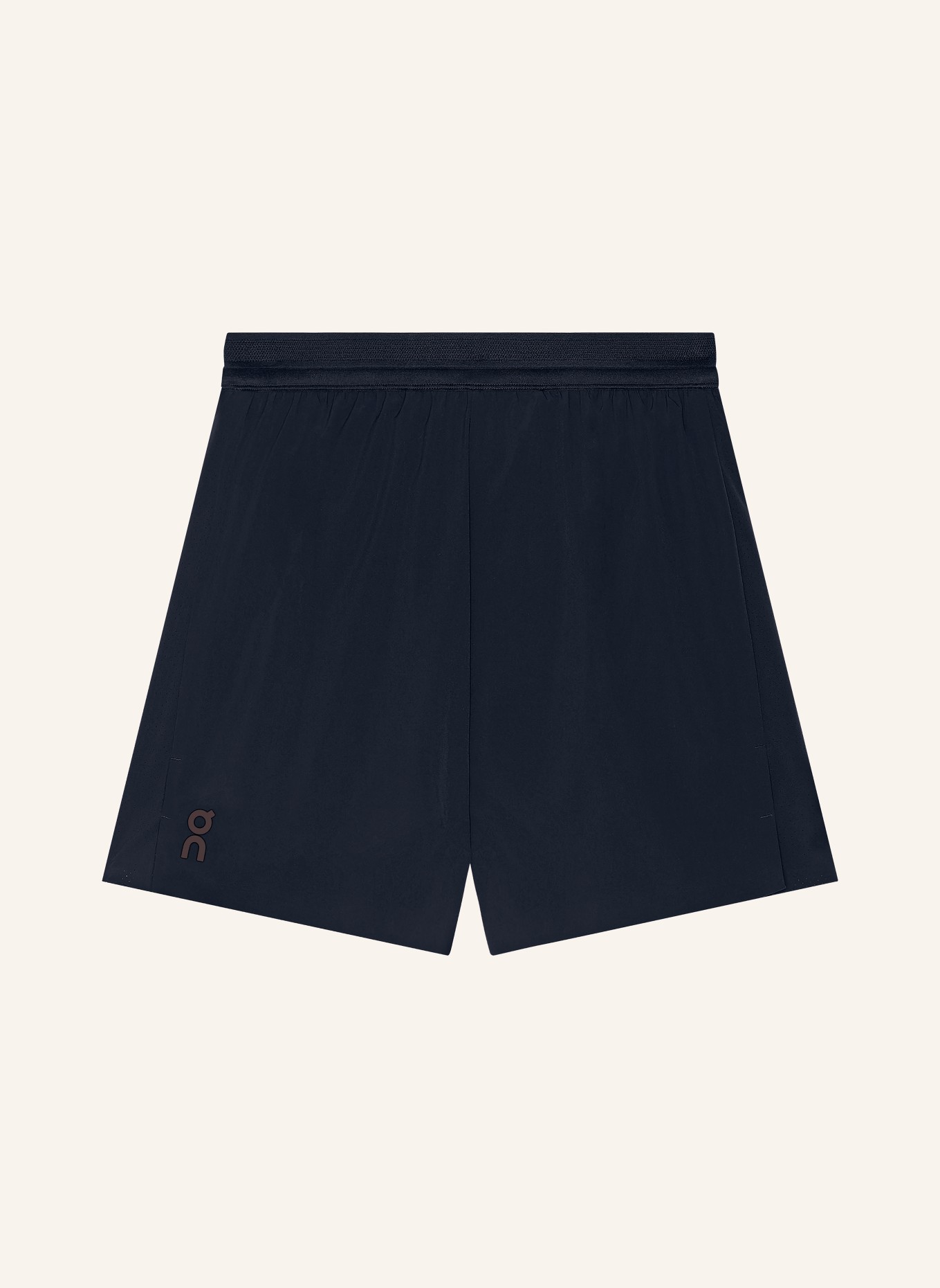 On 2-in-1 hardloopshort PERFORMANCE: DONKERBLAUW