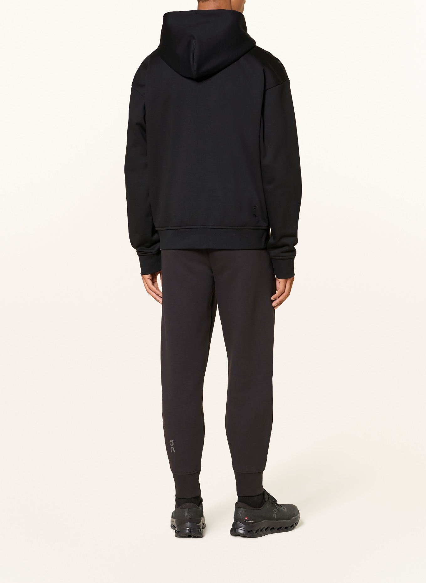 On Sweatvest CLUB COLLECTIVE: ZWART