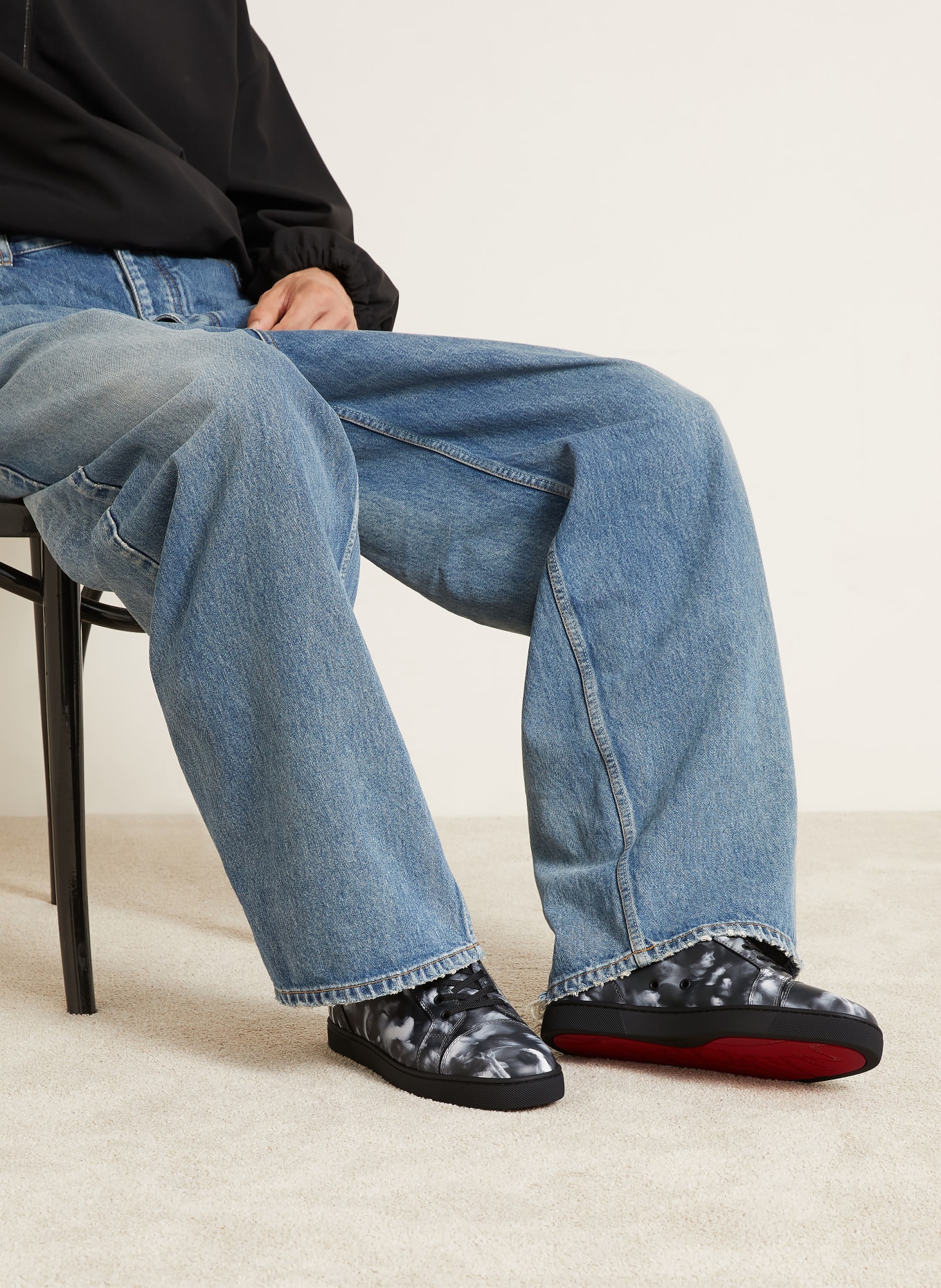 Christian Louboutin LOUIS JUNIOR Sneakers: BLACK / WHITE
