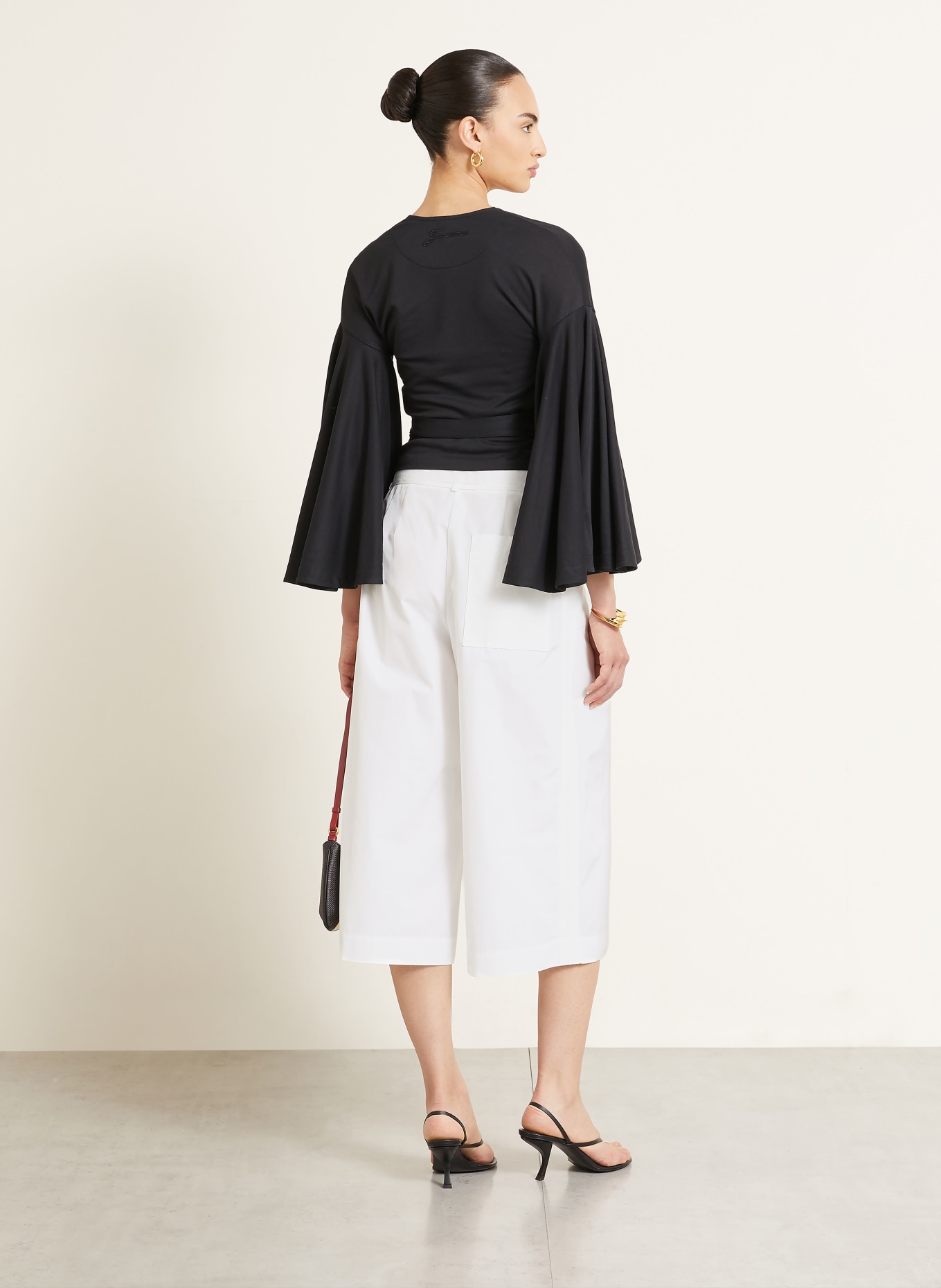 JACQUEMUS Bermudas LE SHORT MARIN: WEISS