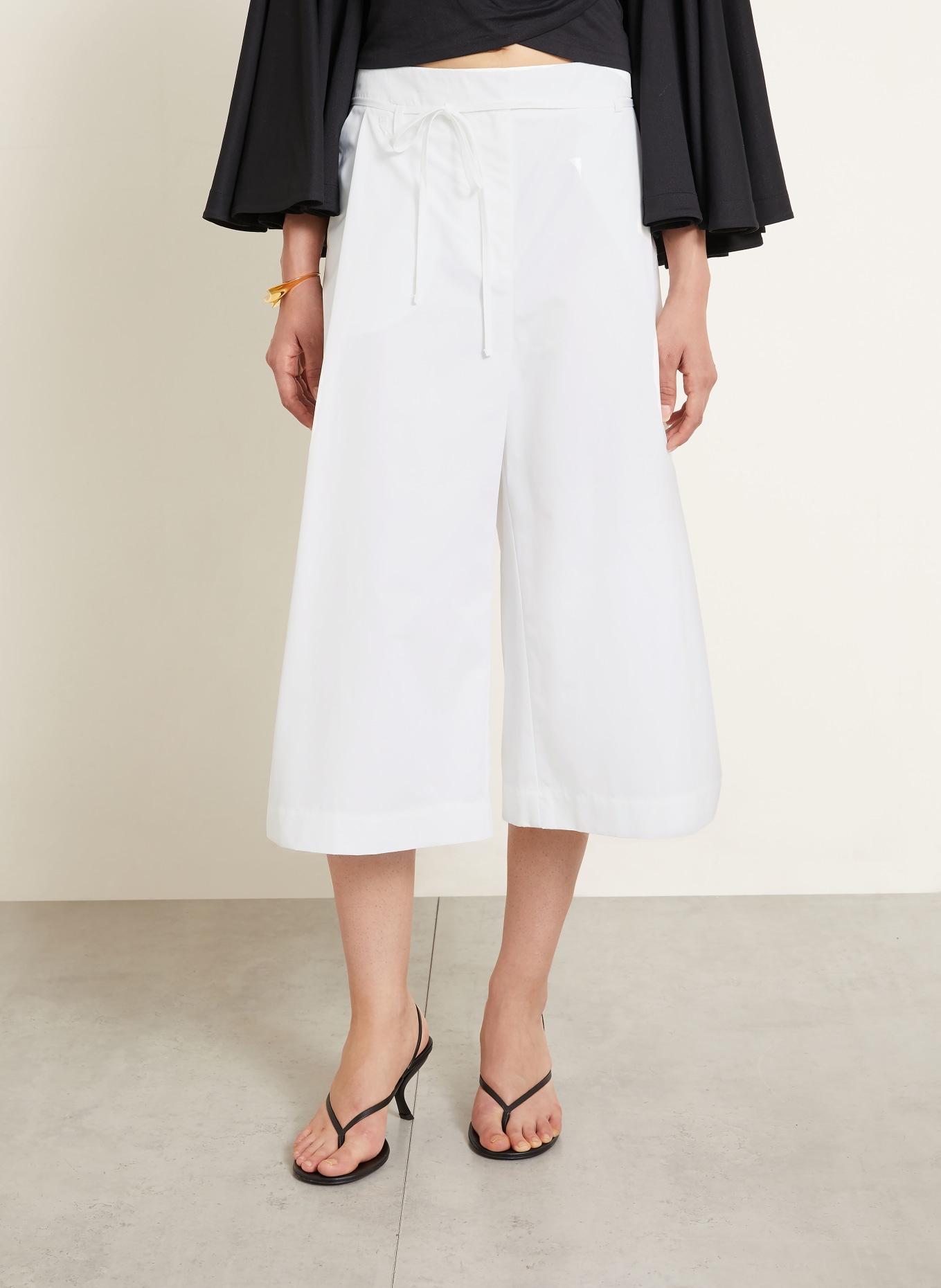 JACQUEMUS Bermudas LE SHORT MARIN: WEISS