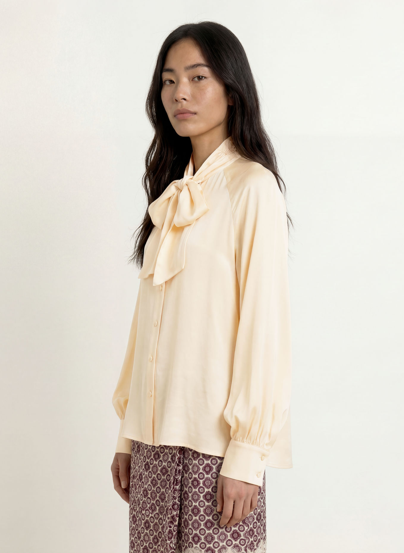 LIU JO Tie-neck blouse: ECRU