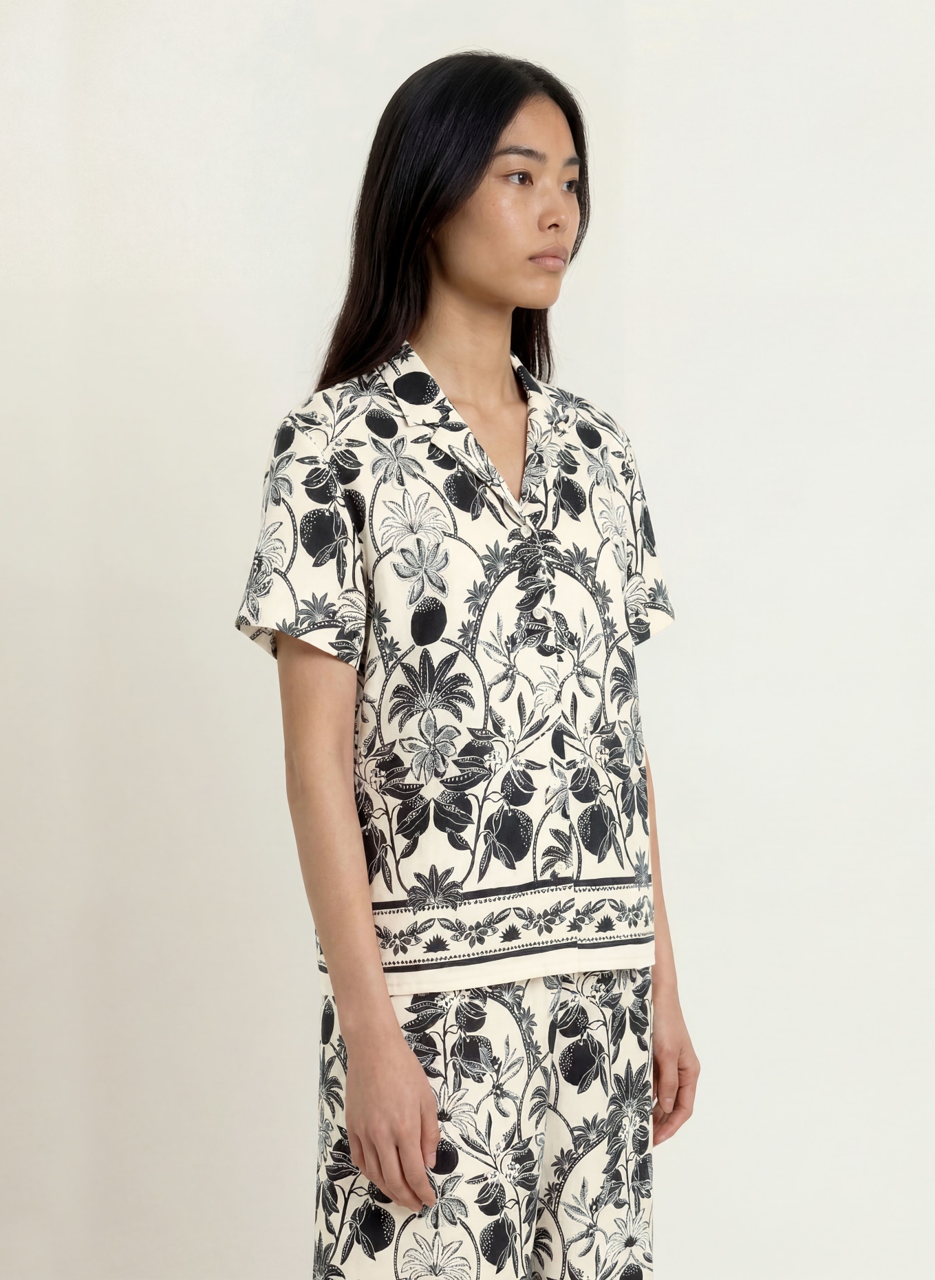 CALIDA Schlafshirt FAVOURITES BEACH: CREME / SCHWARZ