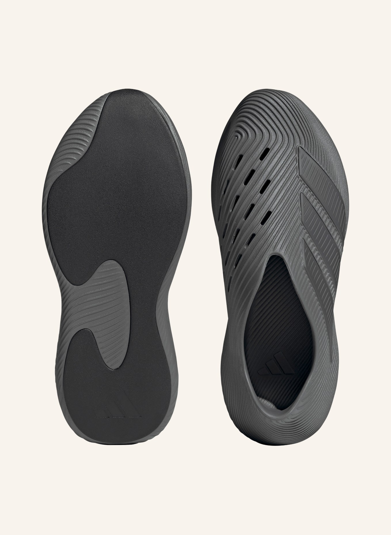 adidas Sneakersy wsuwane PURECHILL: CZIEMNOSZARY