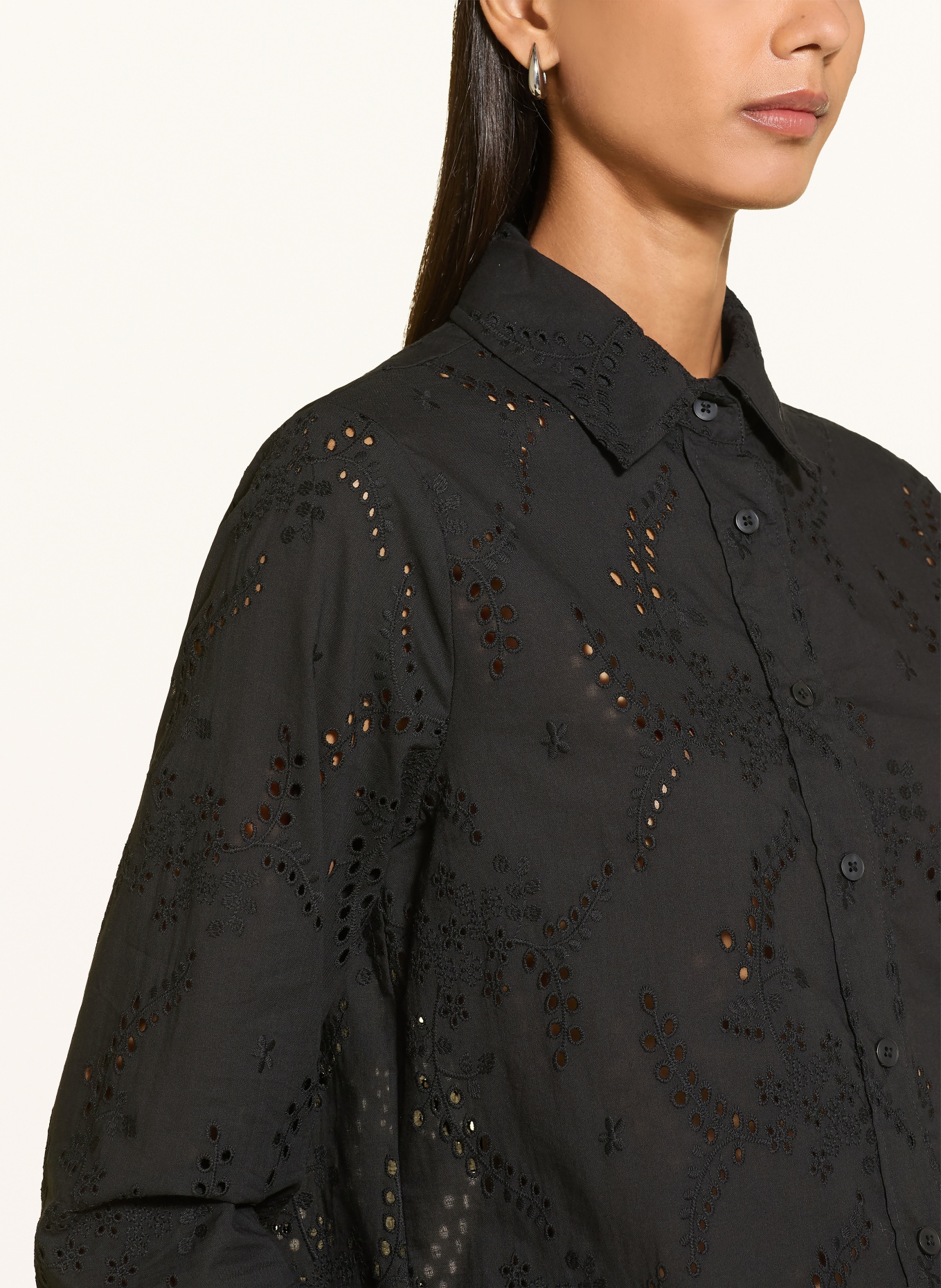 s.Oliver BLACK LABEL Overhemdblouse van opengewerkt kant met 3/4-mouwen: ZWART