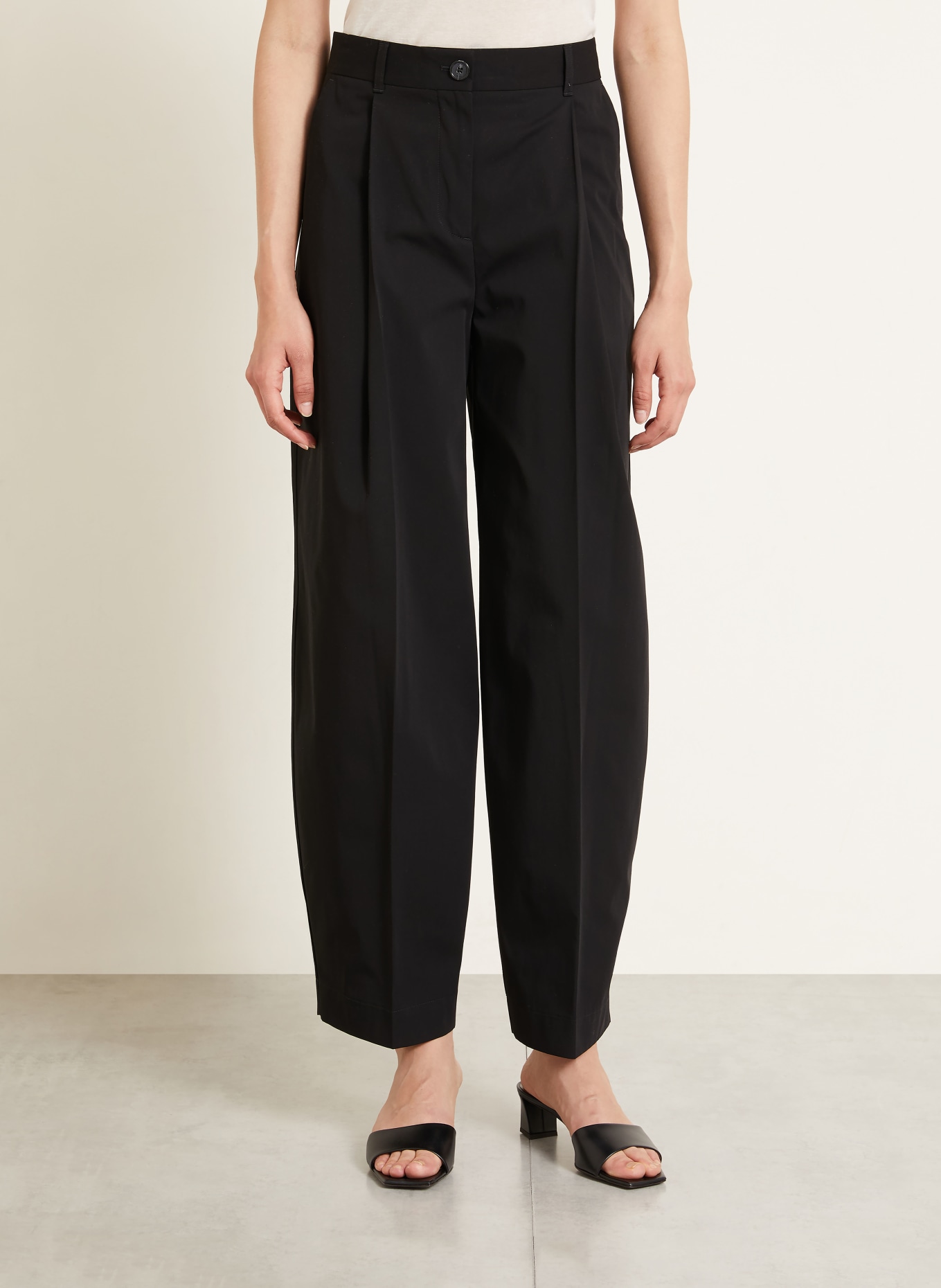 TOTEME Pantalon Marlene: NOIR