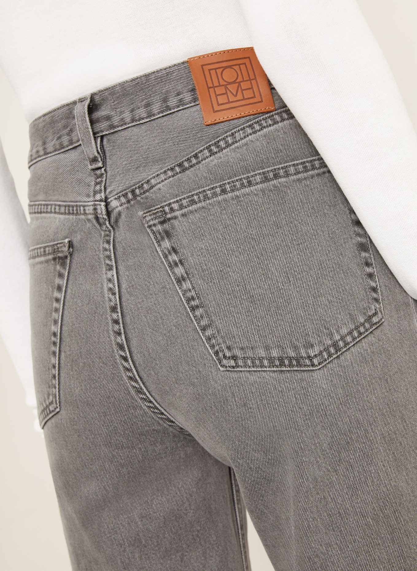 TOTEME Straight Jeans: 153 MID GREY WASH