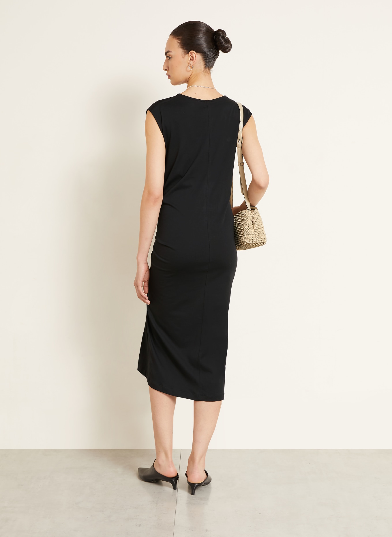 TOTEME Robe en jersey: NOIR