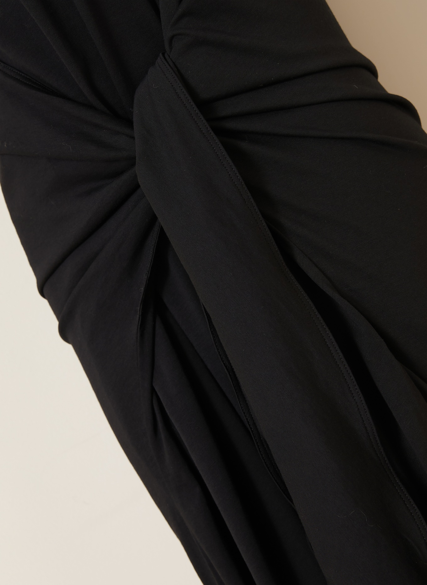 TOTEME Robe en jersey: NOIR