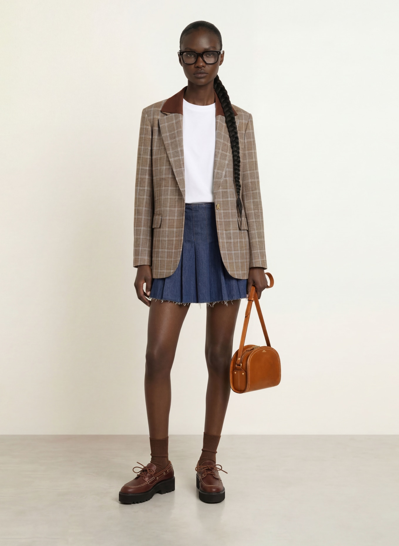 A.P.C. Schoudertas DEMI LUNE: BRUIN