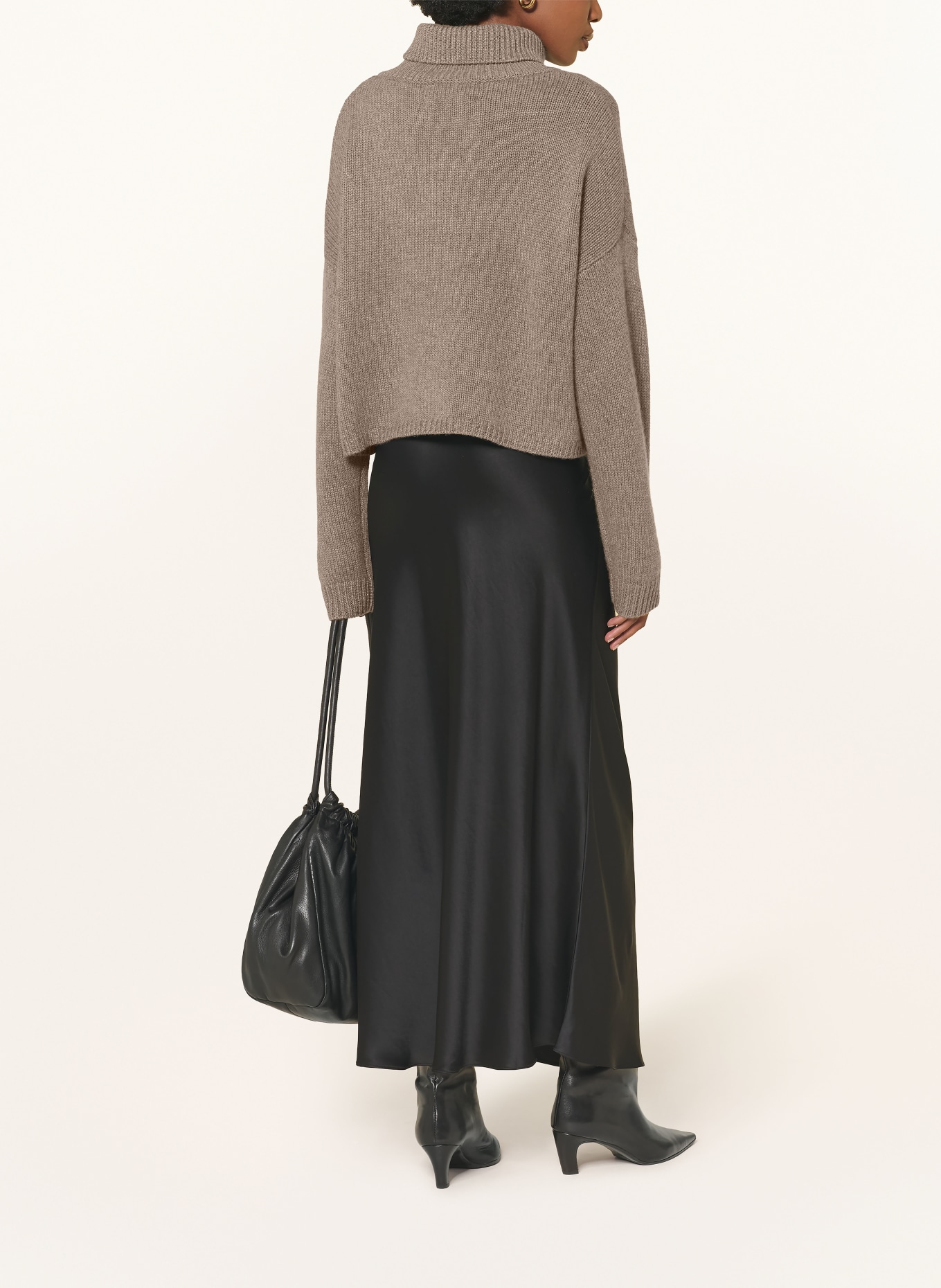 LISA YANG ZERLINA cashmere turtleneck sweater: TAUPE