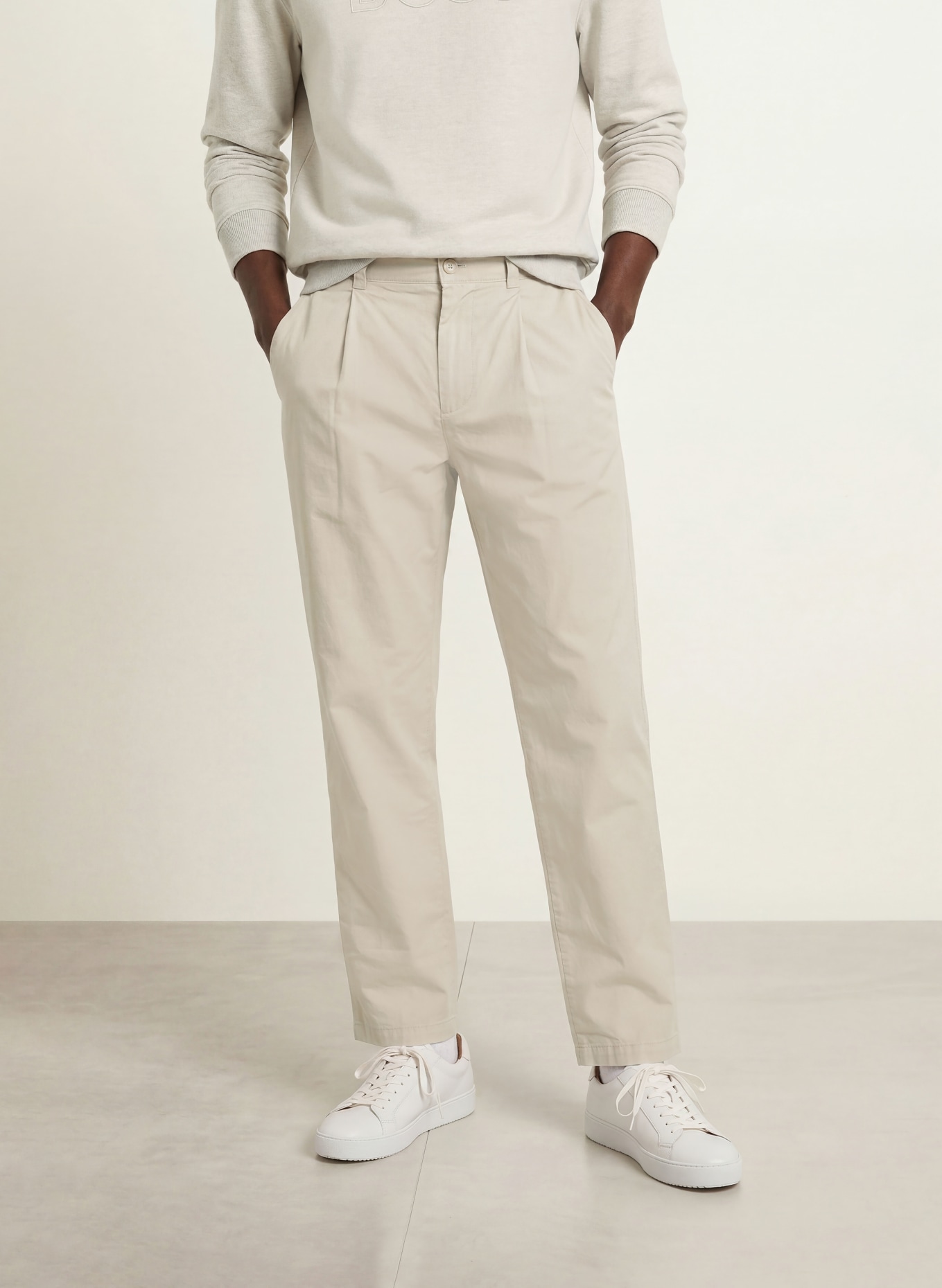 BOSS Chino Tapered Fit: CRÈME