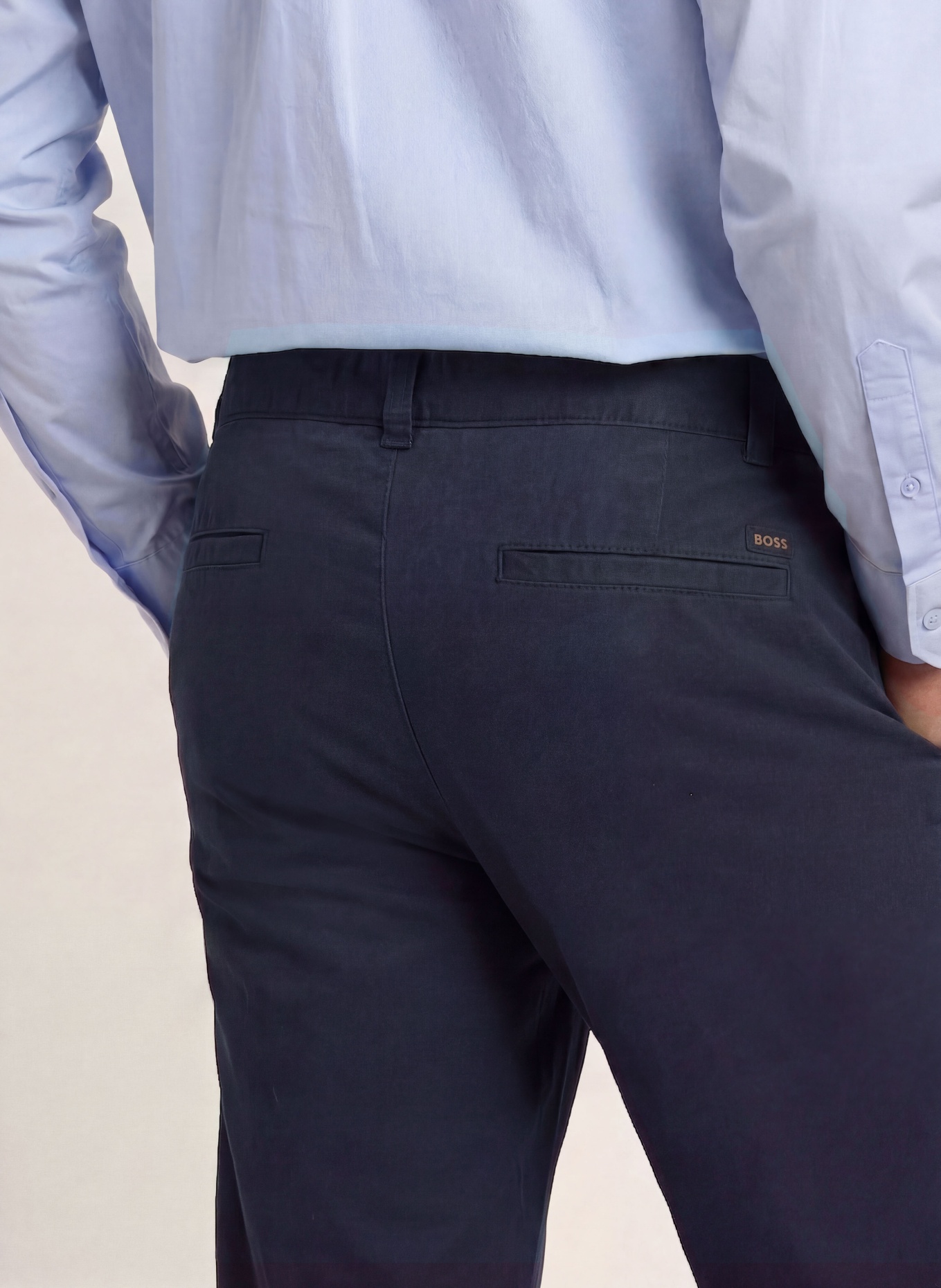 BOSS Chino Tapered Fit: DONKERBLAUW