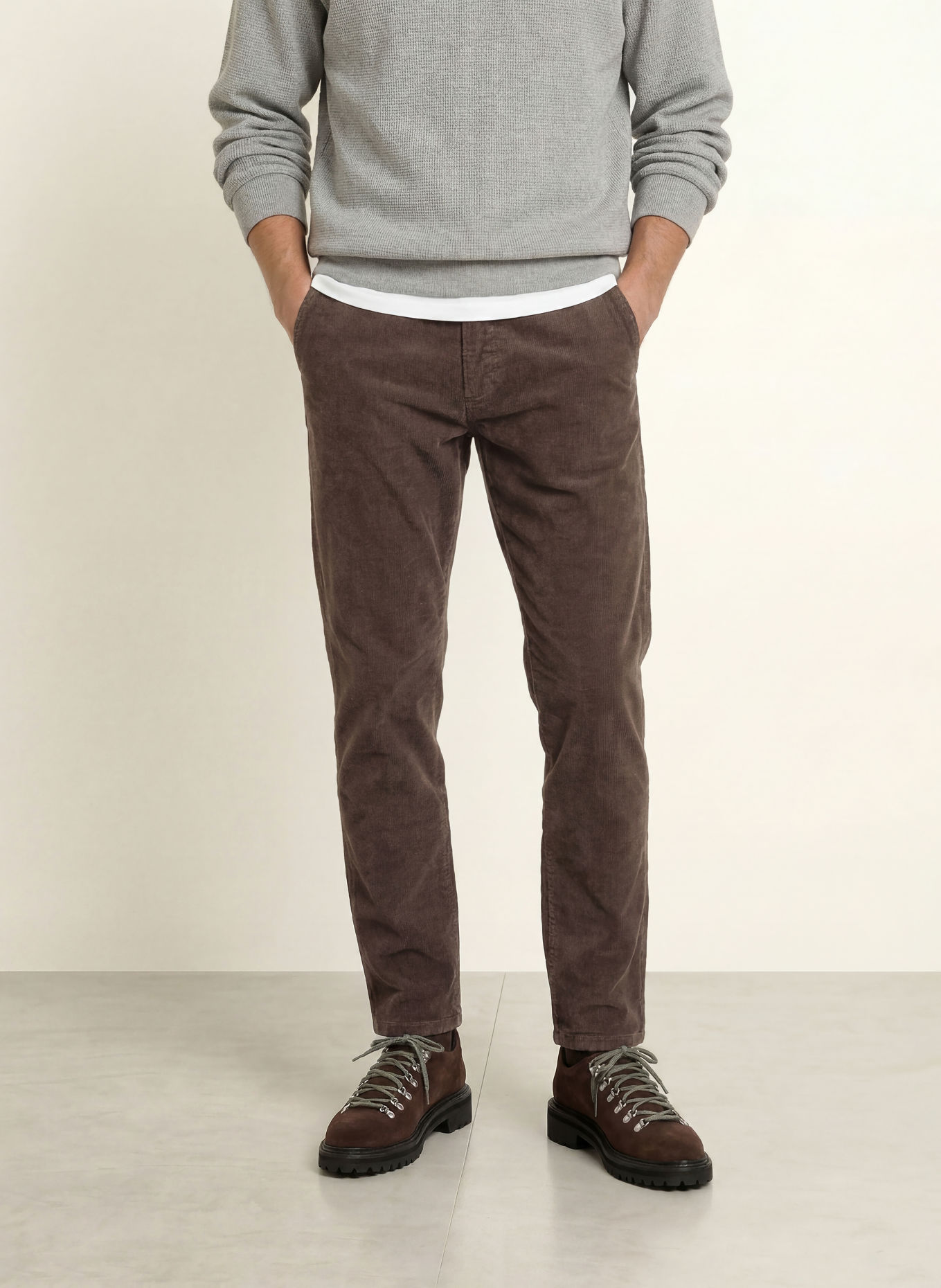 PAUL Pantalon en velours côtelé, coupe classique: MARRON FONCÉ