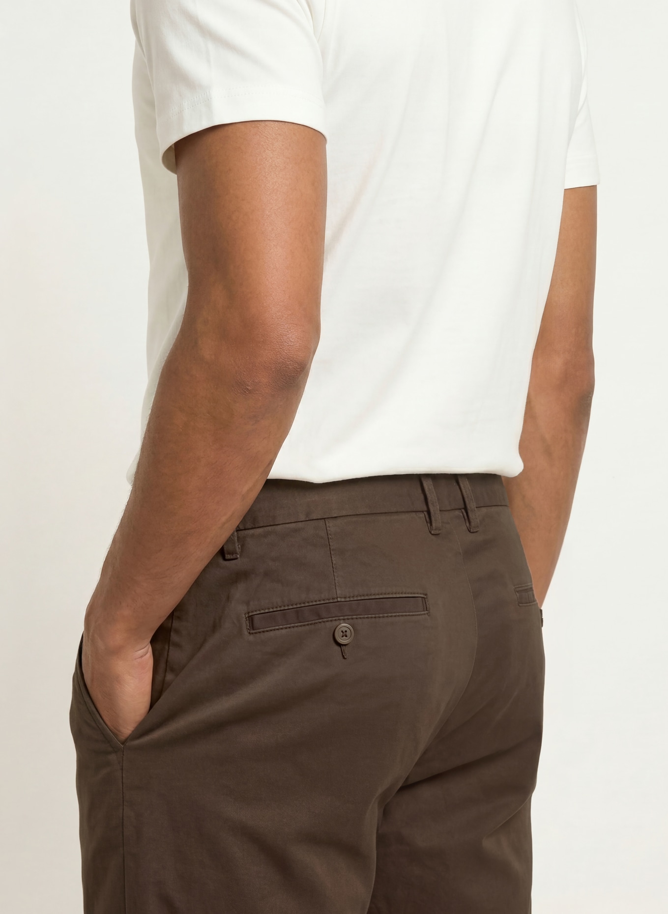 PAUL Regular-Fit Chinos: DARK BROWN