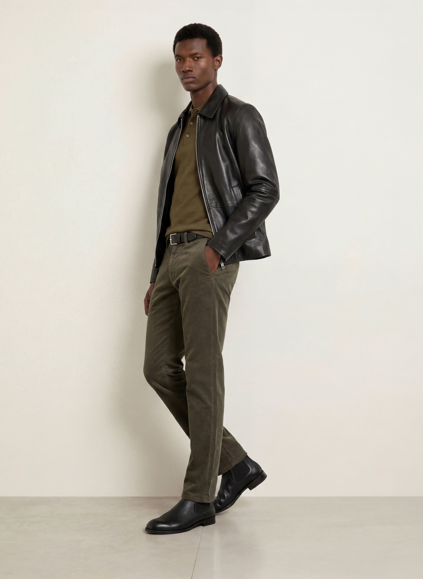 STROKESMAN'S Slim-fit velvet chinos: KHAKI