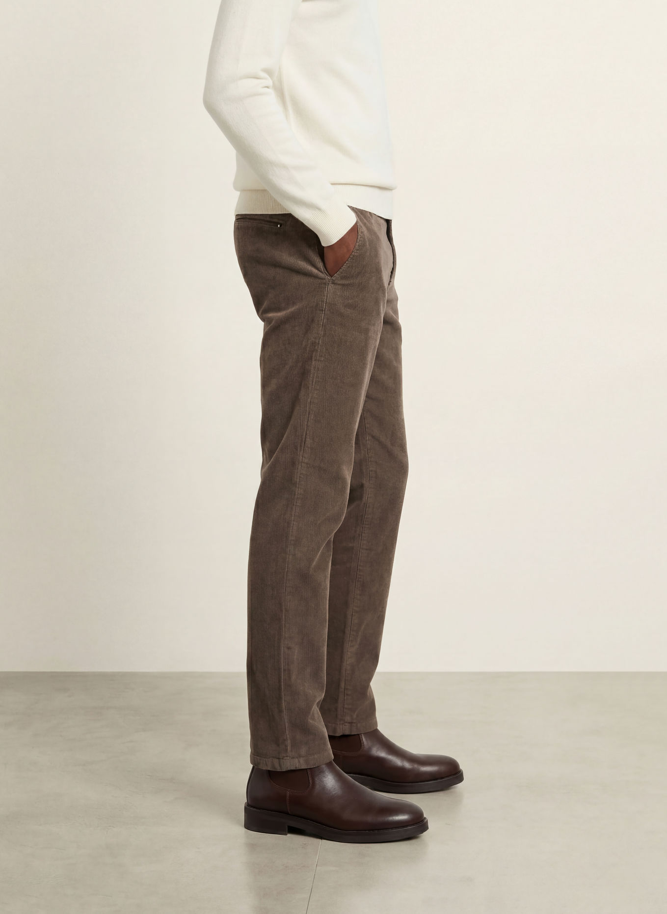STROKESMAN'S Spodnie z sztruksu o kroju slim fit: OLIWKOWY