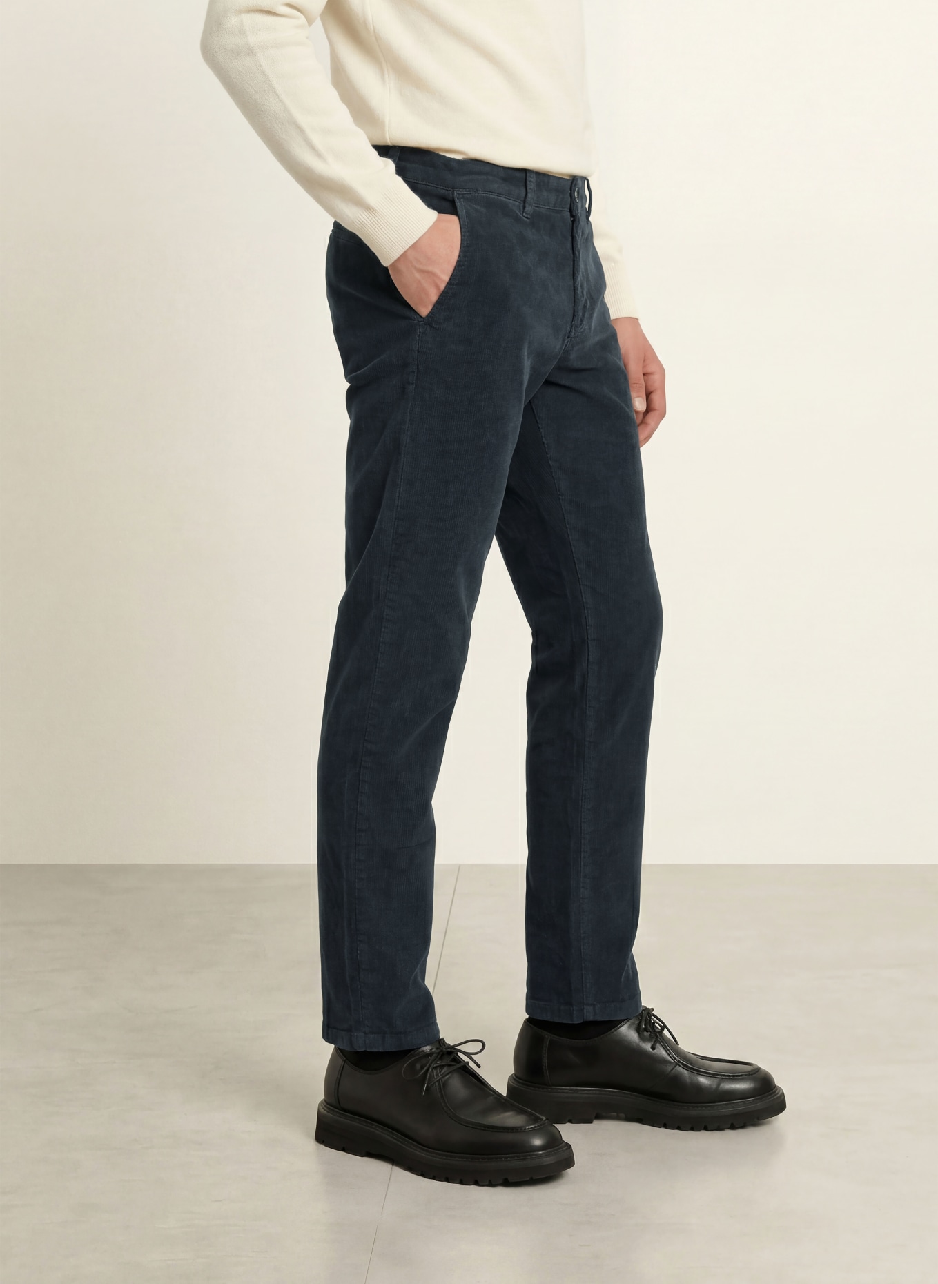 STROKESMAN'S Slim-fit corduroy pants: DARK BLUE