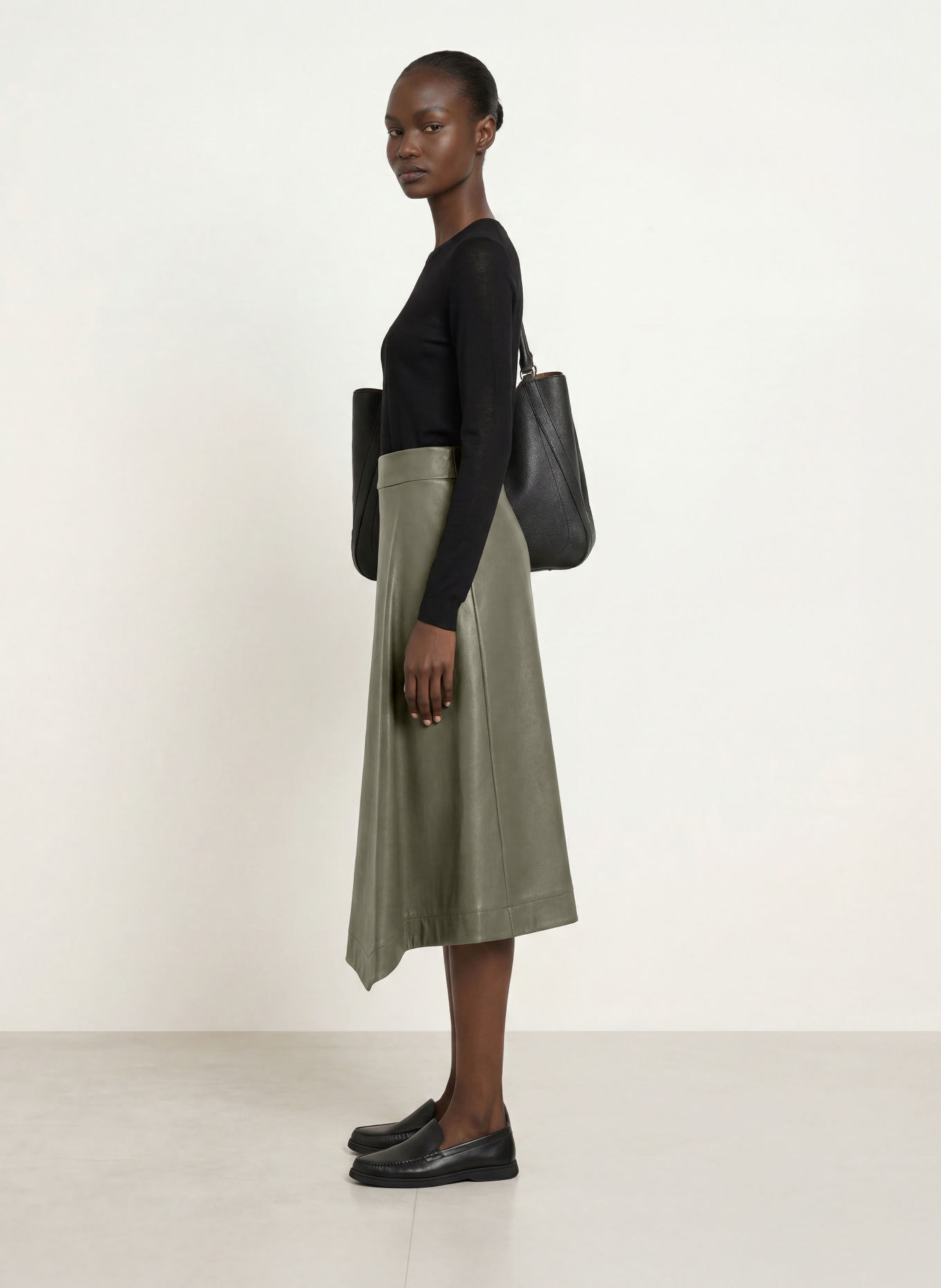 BOSS Sukně VENTARA v koženém vzhledu: TMAVĚ ZELENÁ