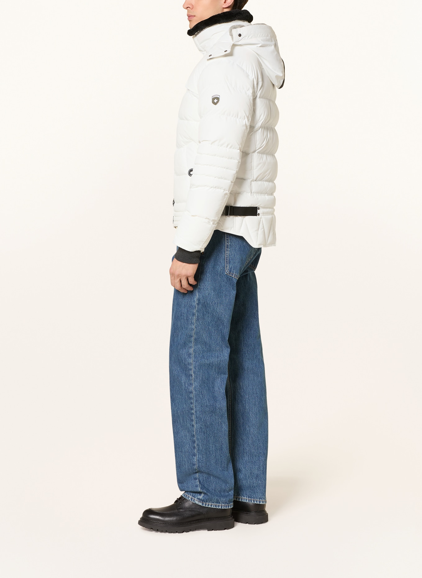WELLENSTEYN Steppjacke STARSTREAM mit abnehmbarer Kapuze und Kunstfell: WEISS / SCHWARZ