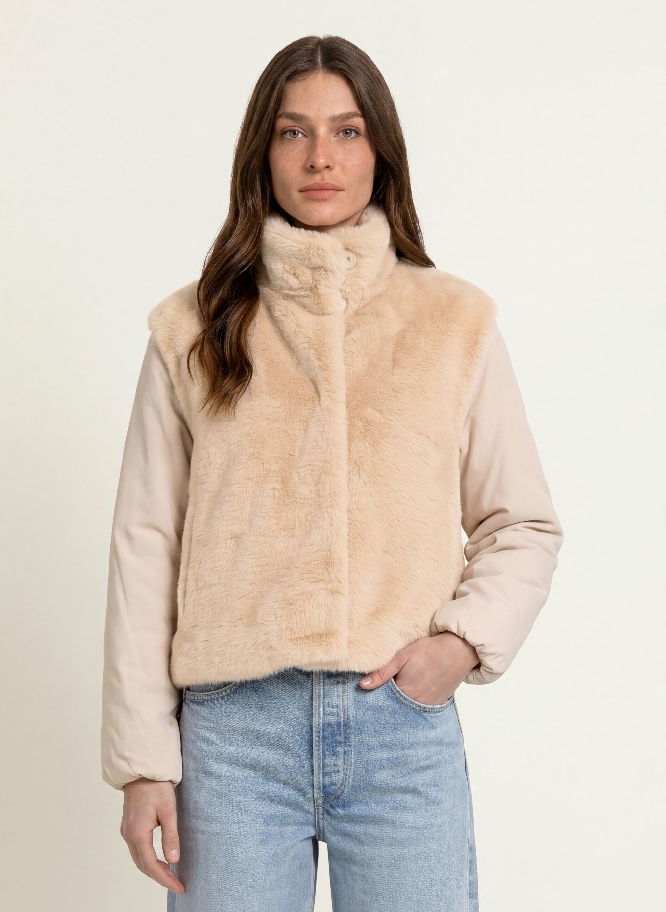 HERNO Kunstbontjas in gemengde materialen: BEIGE / ECRU