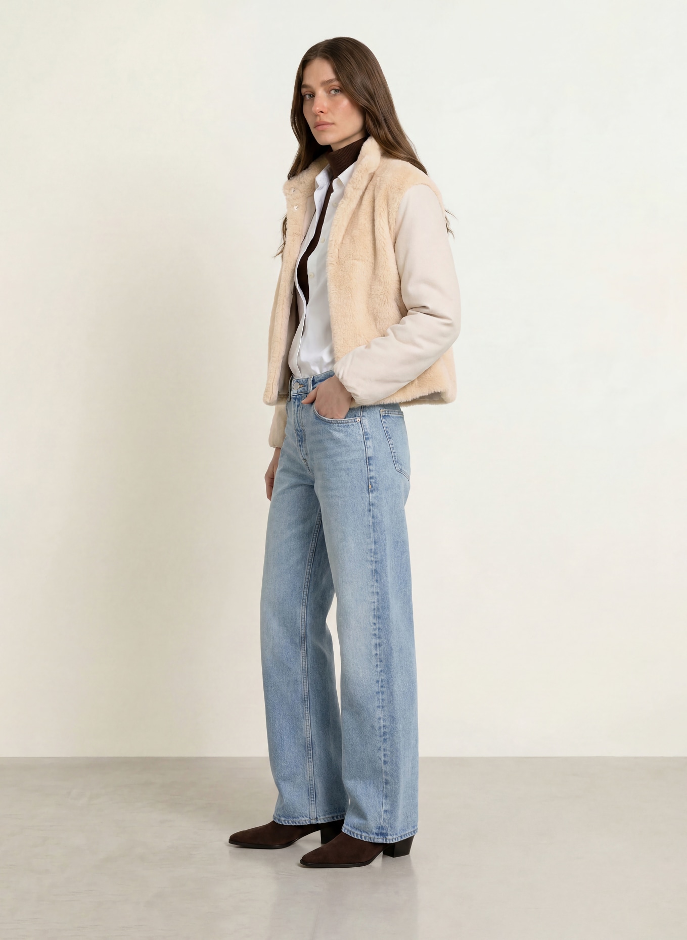 HERNO Kunstbontjas in gemengde materialen: BEIGE / ECRU