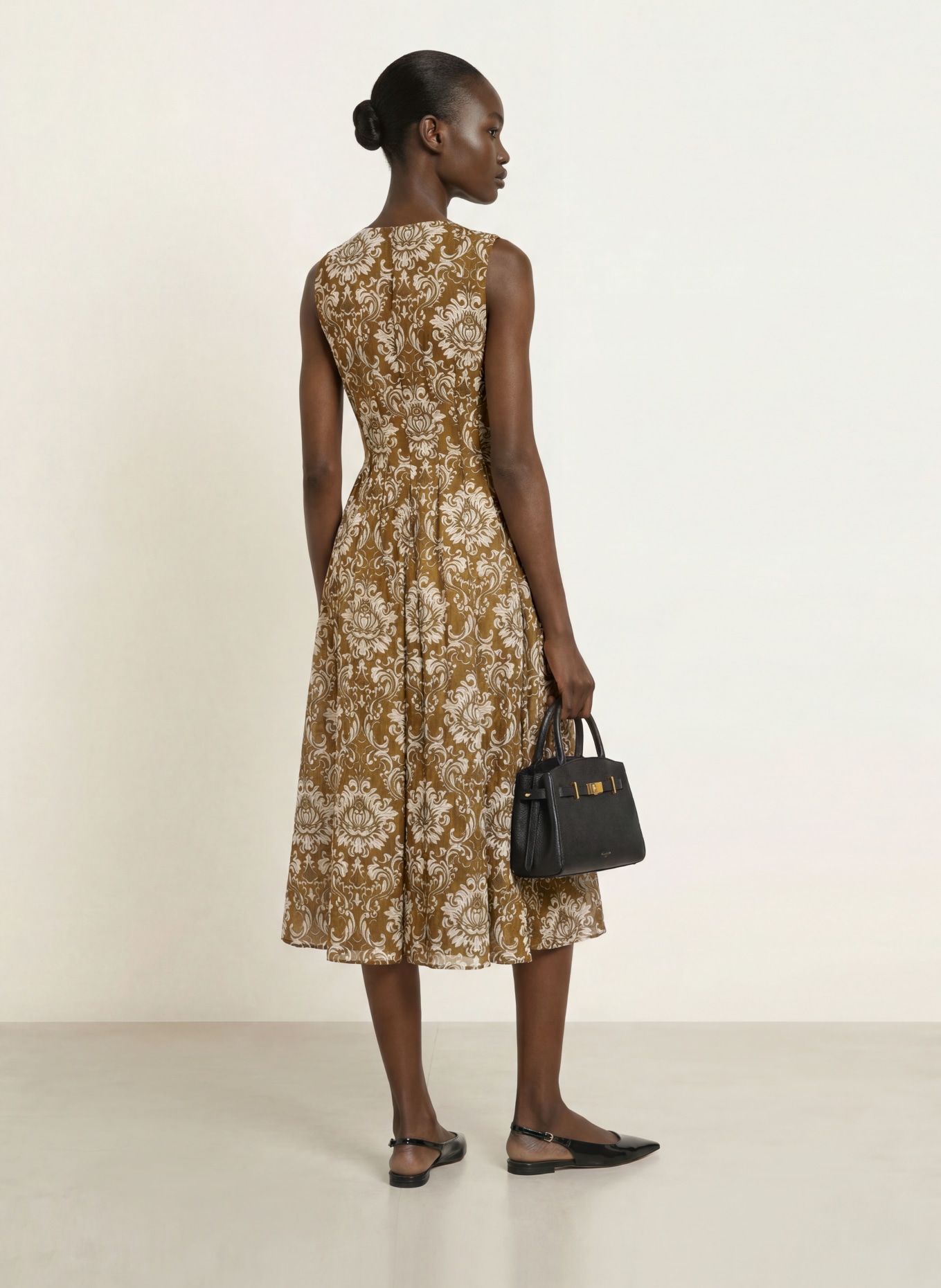 S Max Mara Kleid AGILE mit Schmucksteinen: BRAUN / CREME
