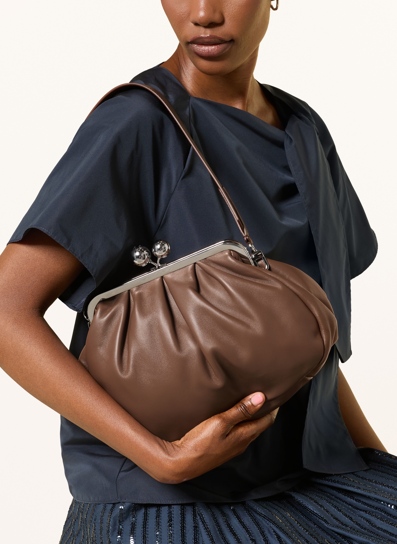 WEEKEND Max Mara Torba na ramię PASTICCINO MEDIUM: BRĄZOWY / SREBRNY