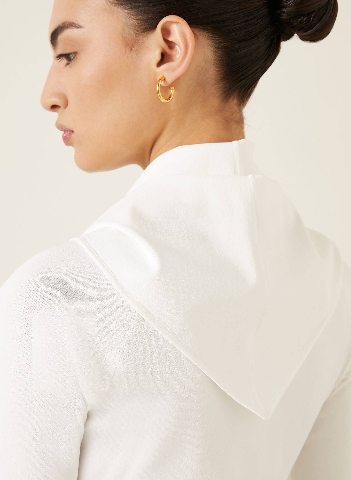 Max Mara FENICE sweater with 3/4 sleeves and detachable triangular scarf: WHITE