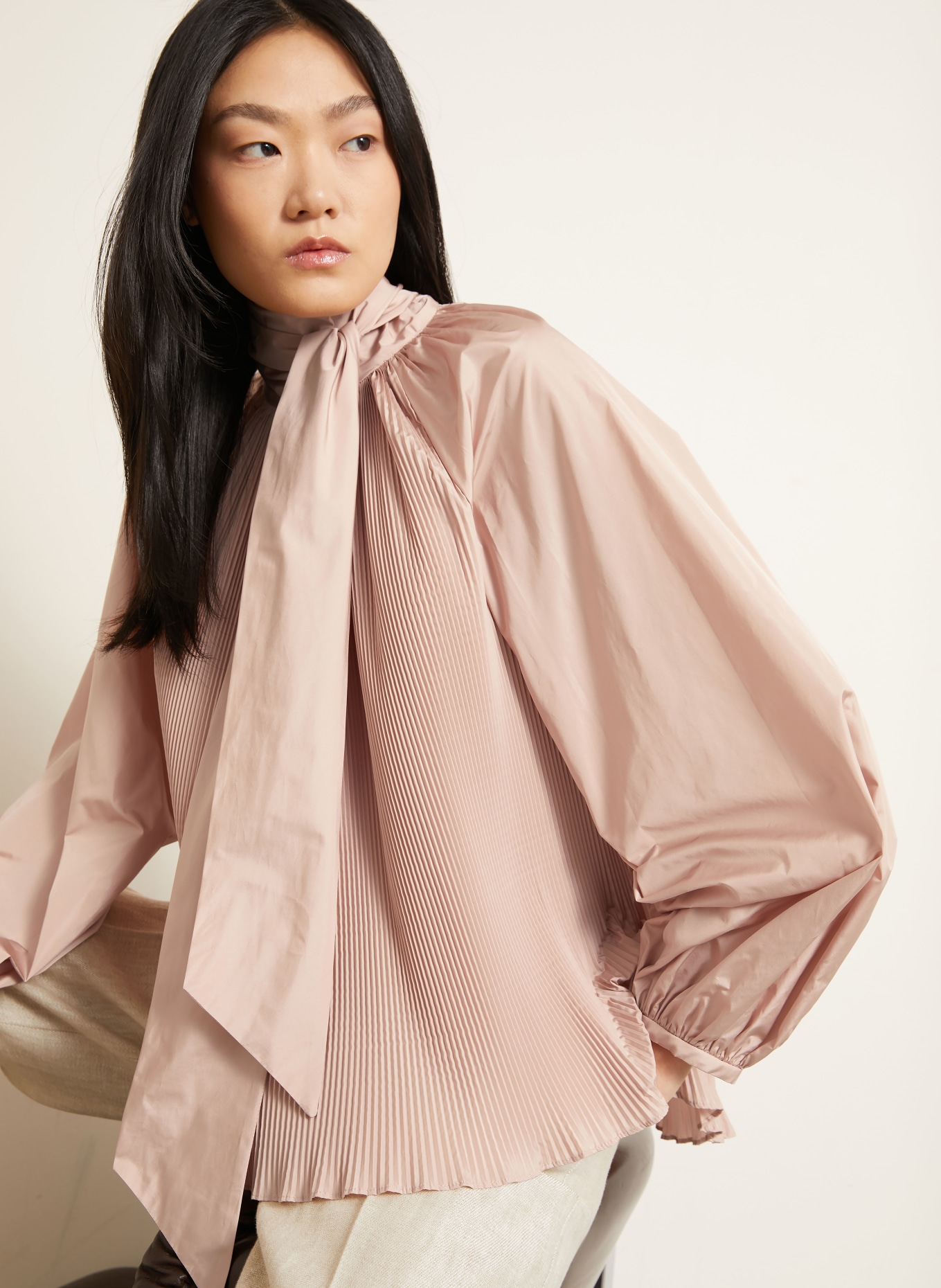 Max Mara Schluppenbluse VALLE mit Plissees: ROSÉ
