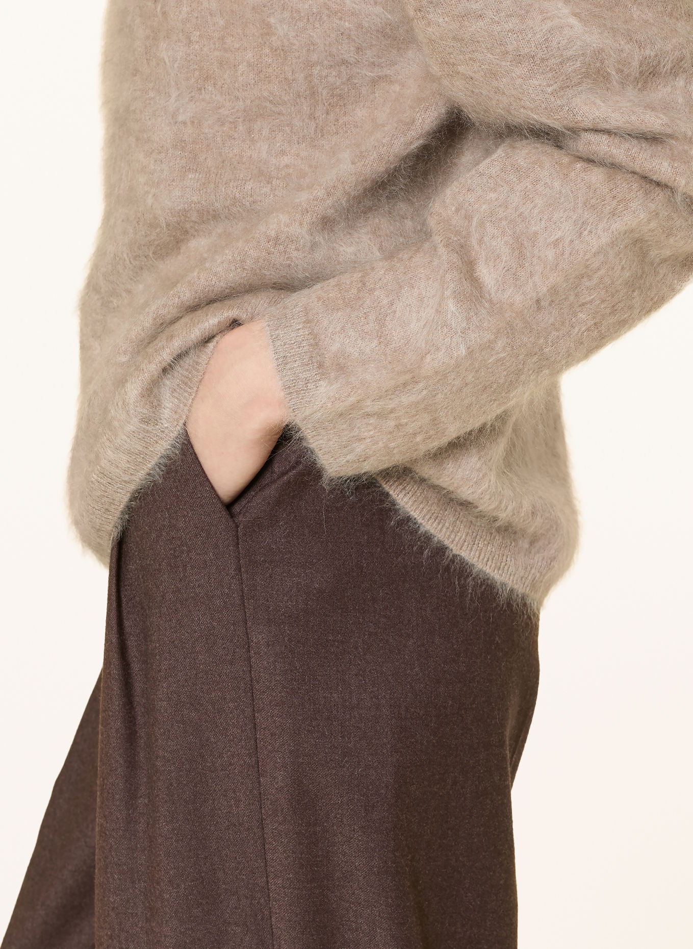 darling harbour Cashmere Sweater: GREIGE