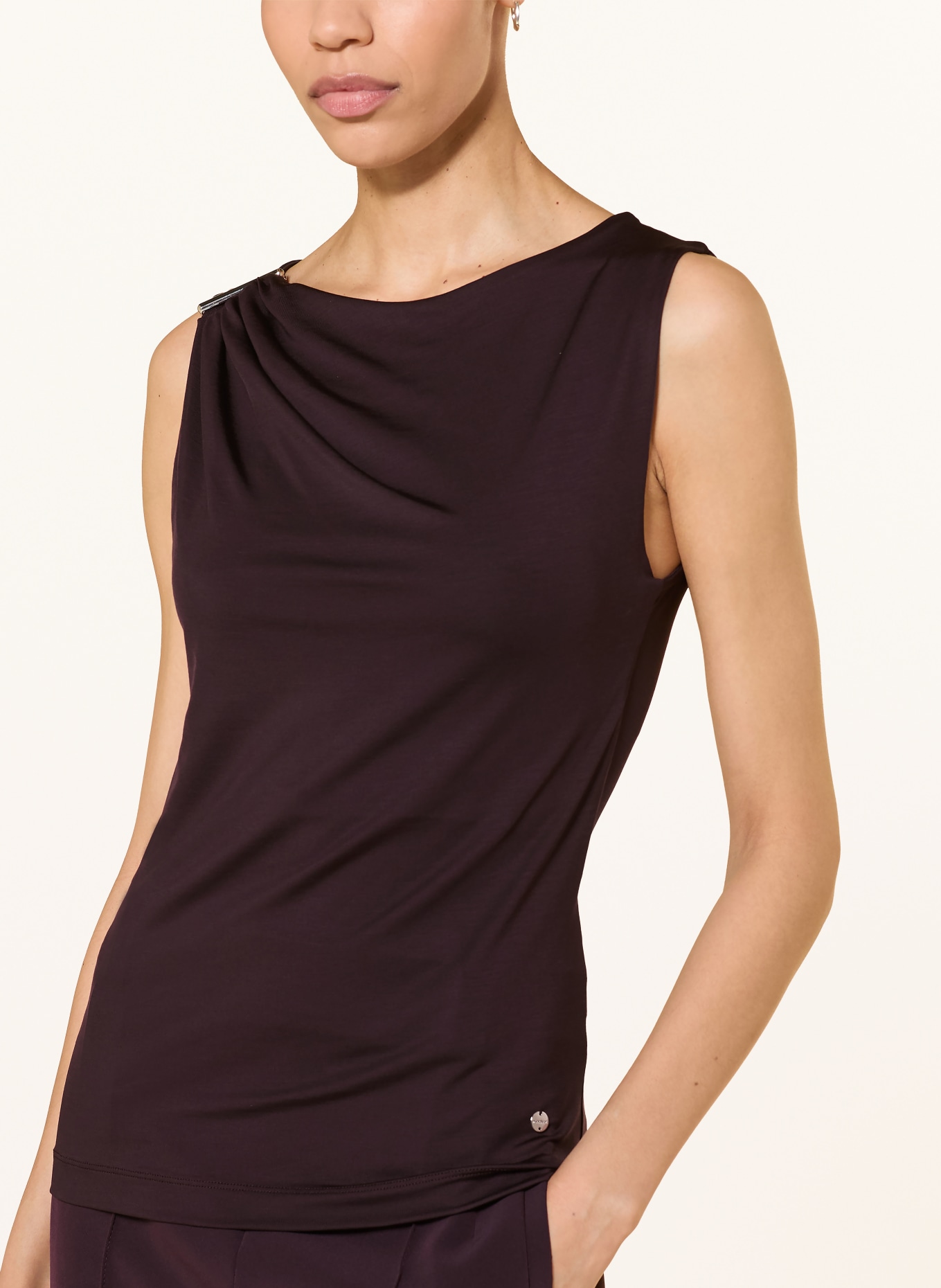 windsor. Jersey top: DARK PURPLE