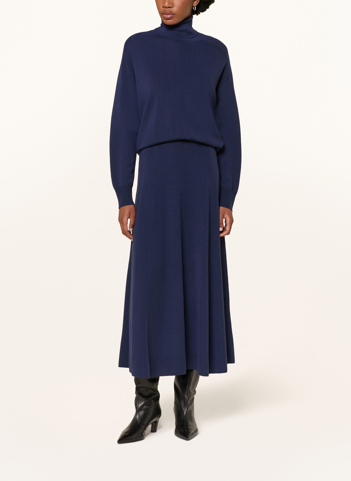 windsor. Knit skirt: DARK BLUE